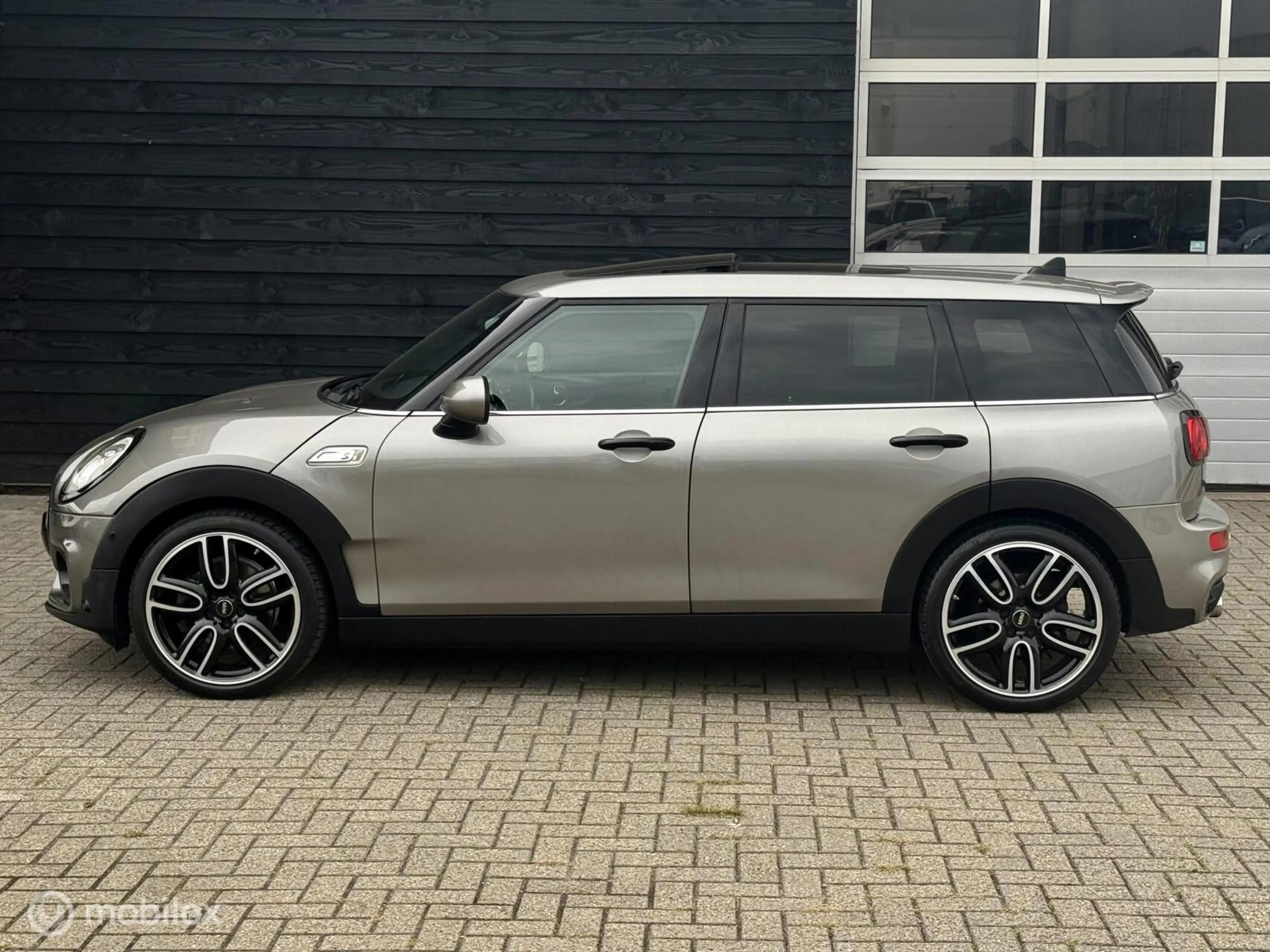 MINI Cooper S Clubman 2.0 Chili | JCW pakket | Pano | Leder — photo 3