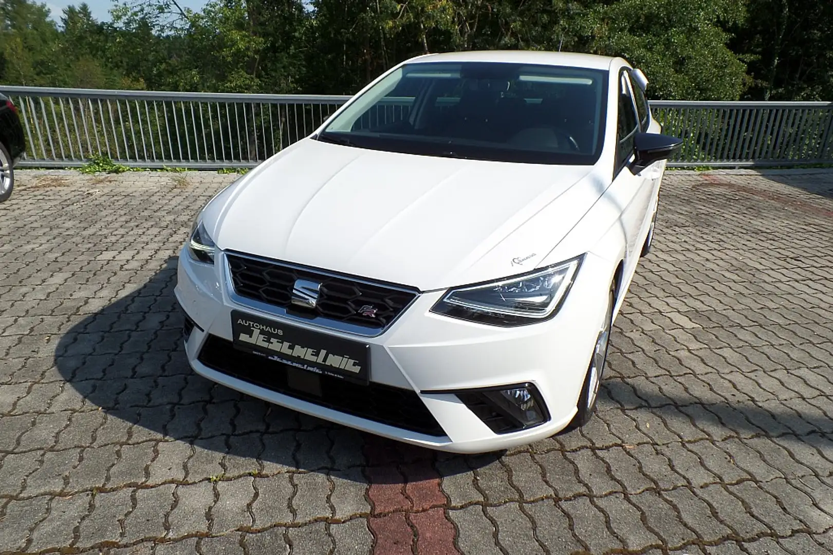 SEAT Ibiza 1,0 ECO TSI FR Blanc - 1