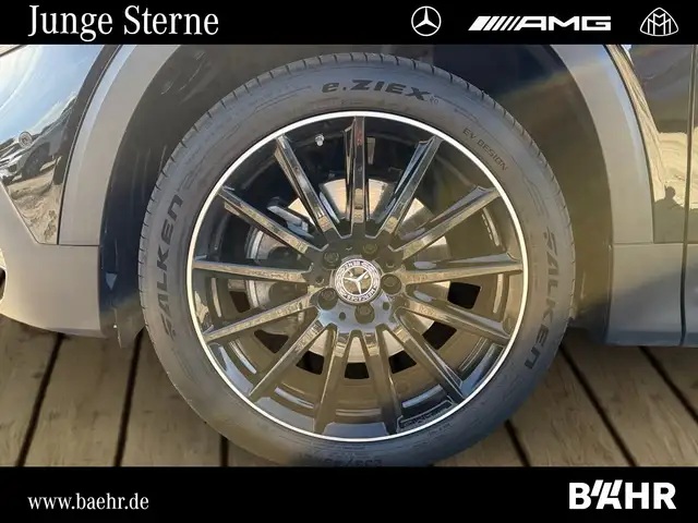 Mercedes-Benz GLB view 6