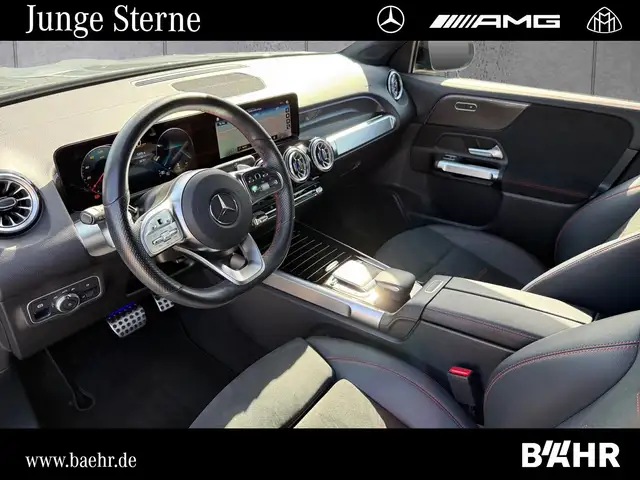 Mercedes-Benz GLB view 11