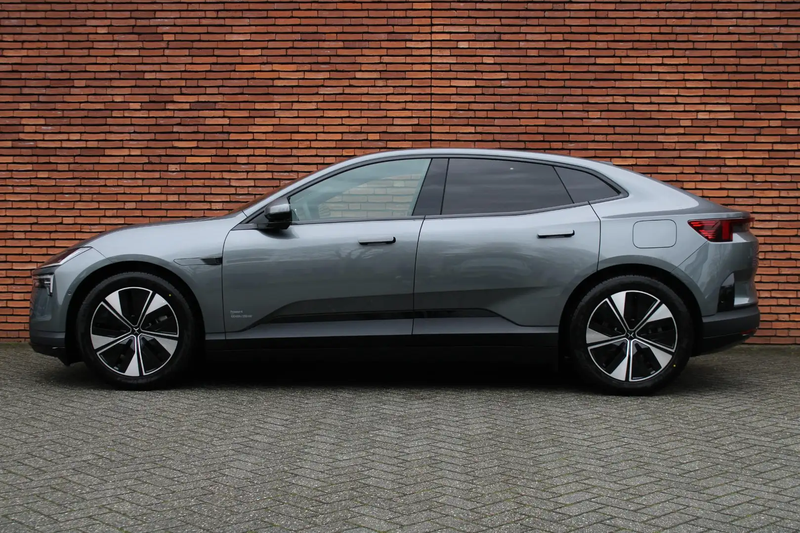 Polestar 4 Long Range Single Motor Prime 100 kWh, Panaramisch Grijs - 2