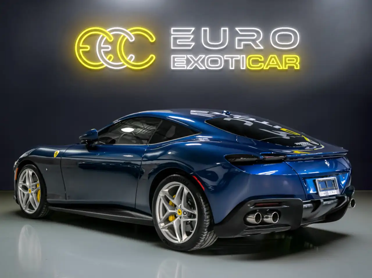 Ferrari Roma снимка Ferrari Roma