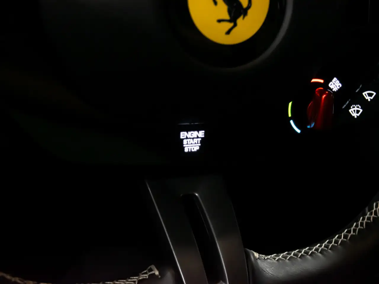 Ferrari Roma снимка Ferrari Roma