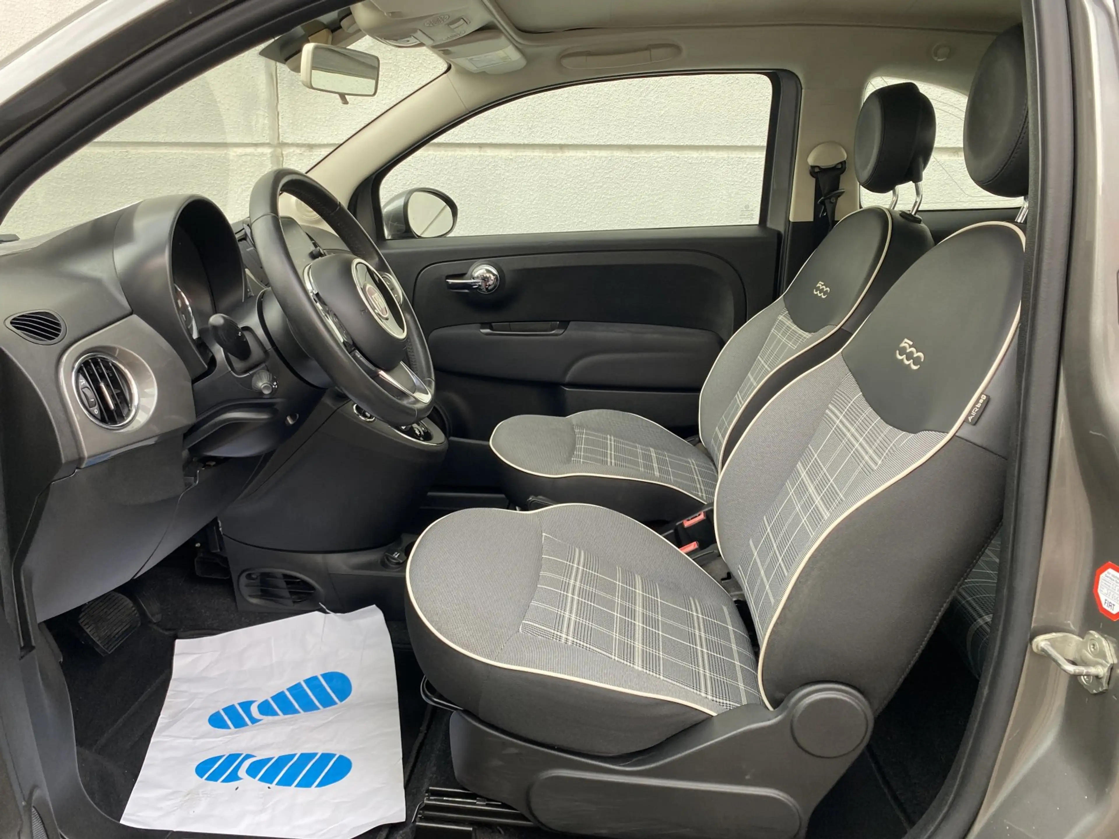 Fiat 500C 1.2 8V Dualogic Lounge Tmat Bt CarPlay AndAuto — photo 12