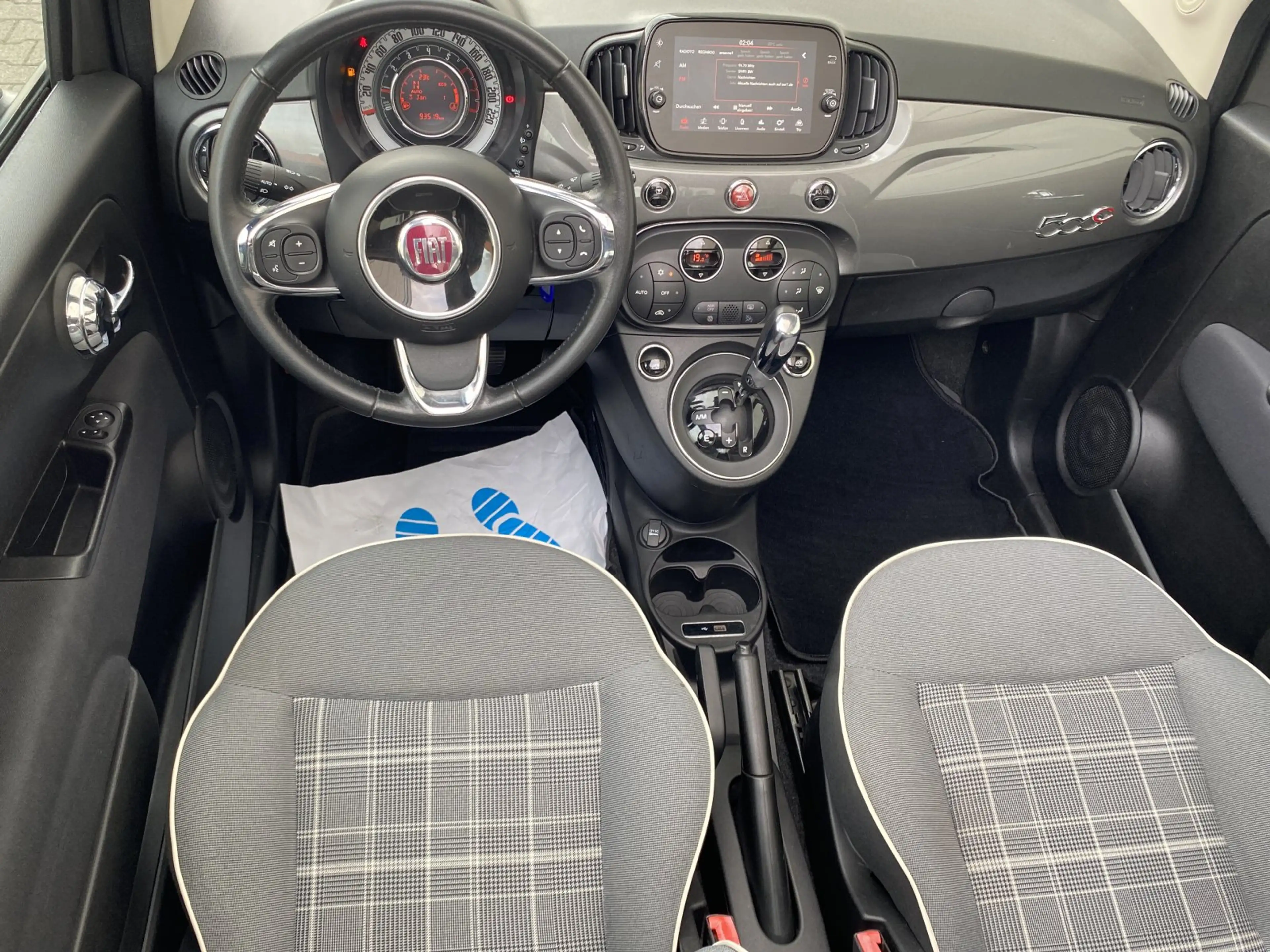 Fiat 500C 1.2 8V Dualogic Lounge Tmat Bt CarPlay AndAuto — photo 4