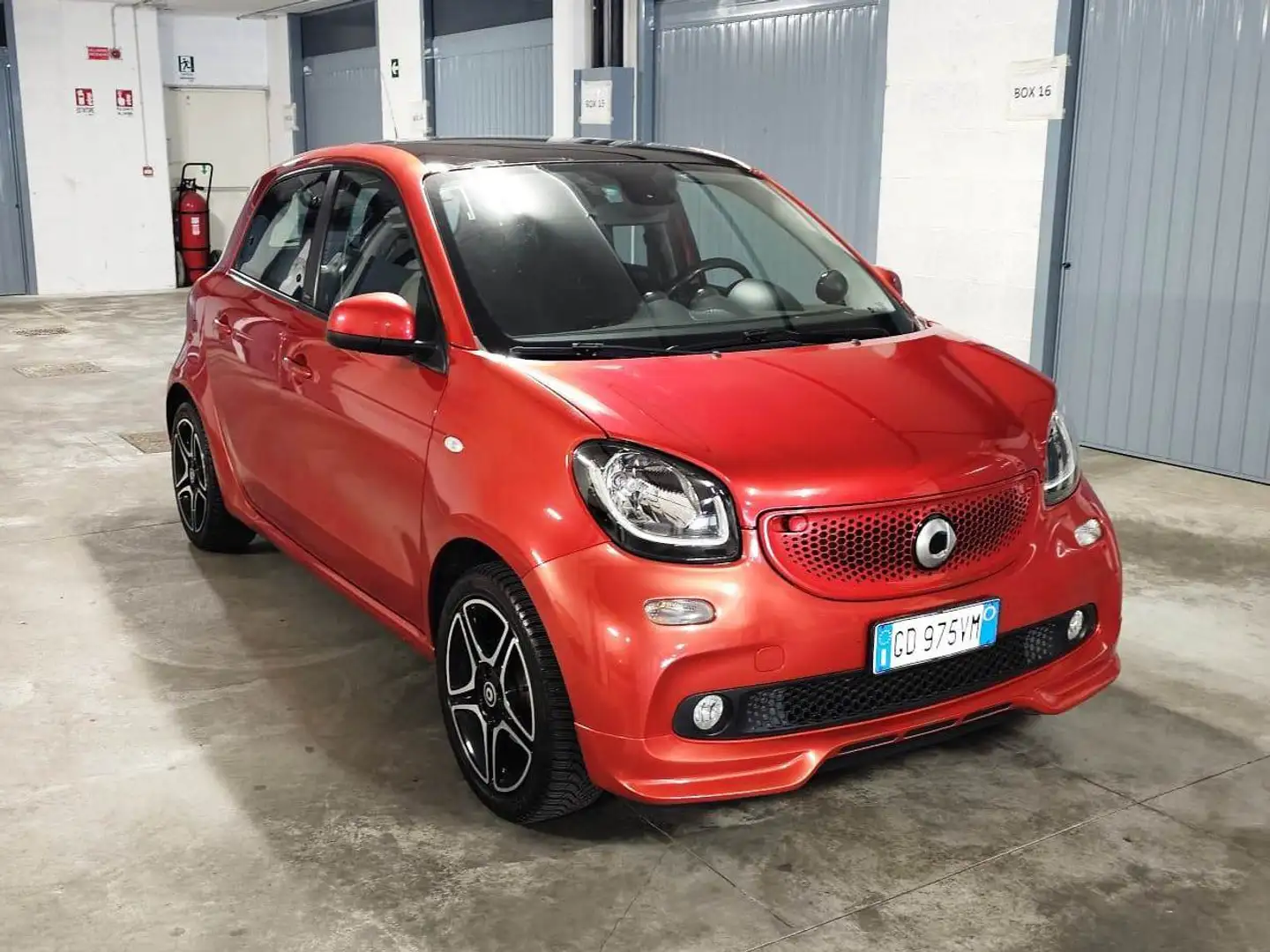 smart forFour Forfour 0.9 t Brabus Style 90cv twinamic Rosso - 1