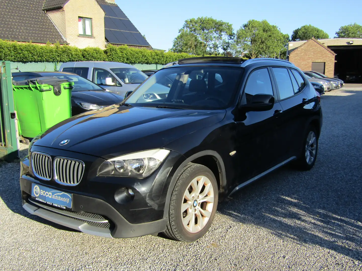 BMW X1 X1 sDrive18i Noir - 1