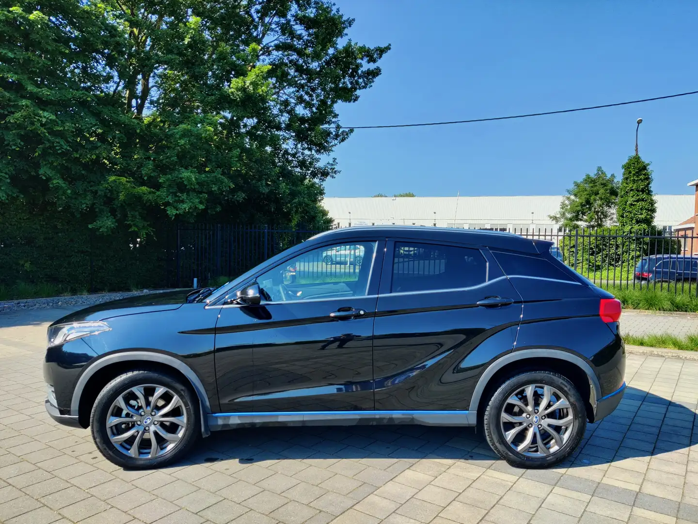 Seres Seres 3 Seres 3 53.6 kWh Luxury Negro - 2