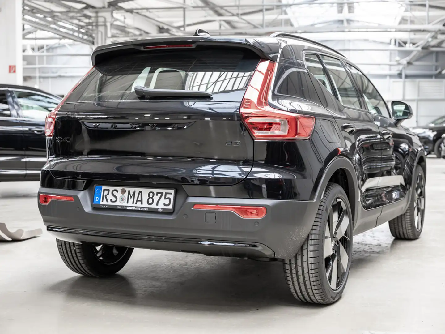 Volvo XC40 B3 Plus Black Edition Negru - 2