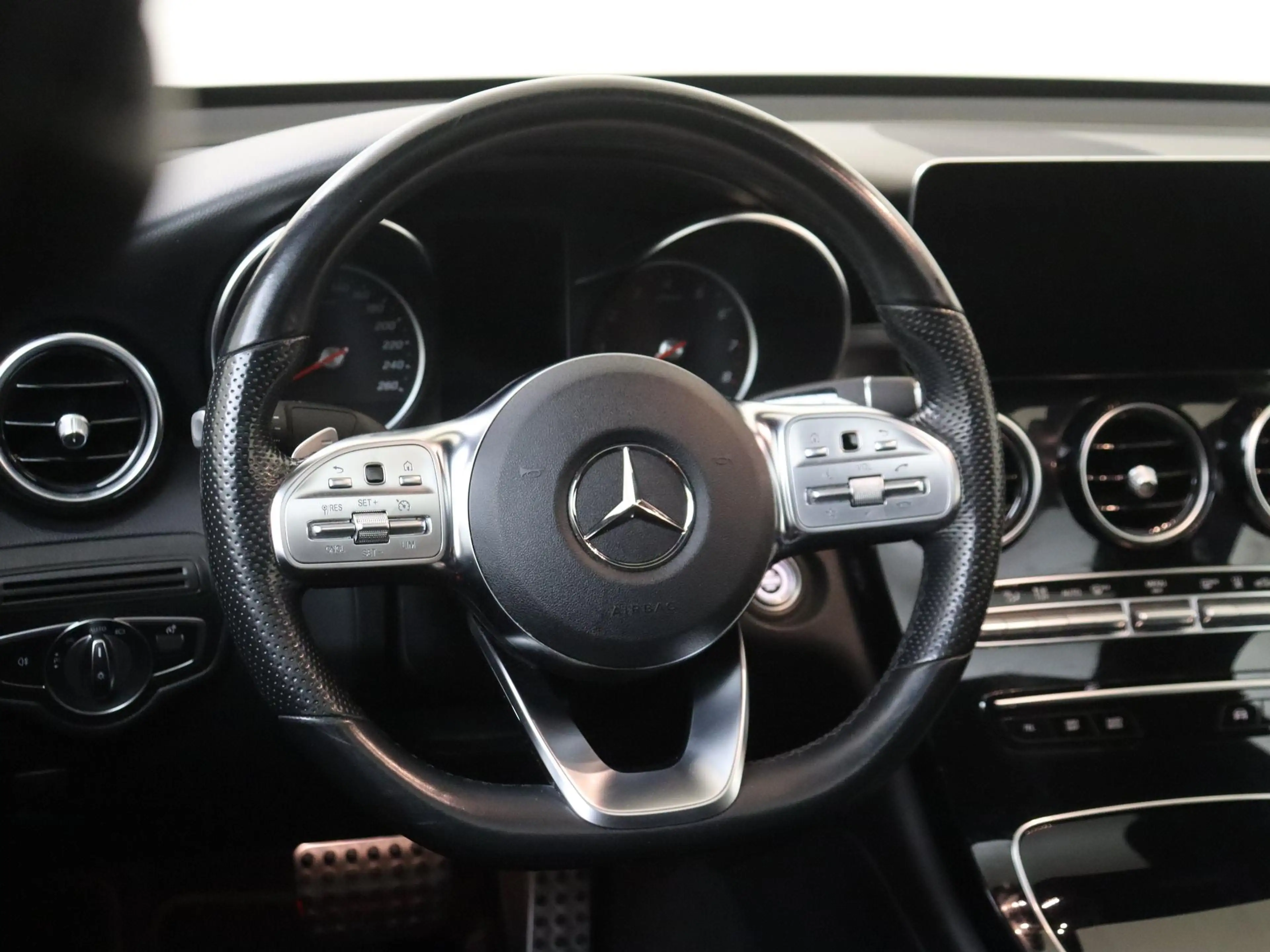 Mercedes-Benz GLC 300 Coupé 300e 4MATIC Business Solution AMG-Line — photo 10