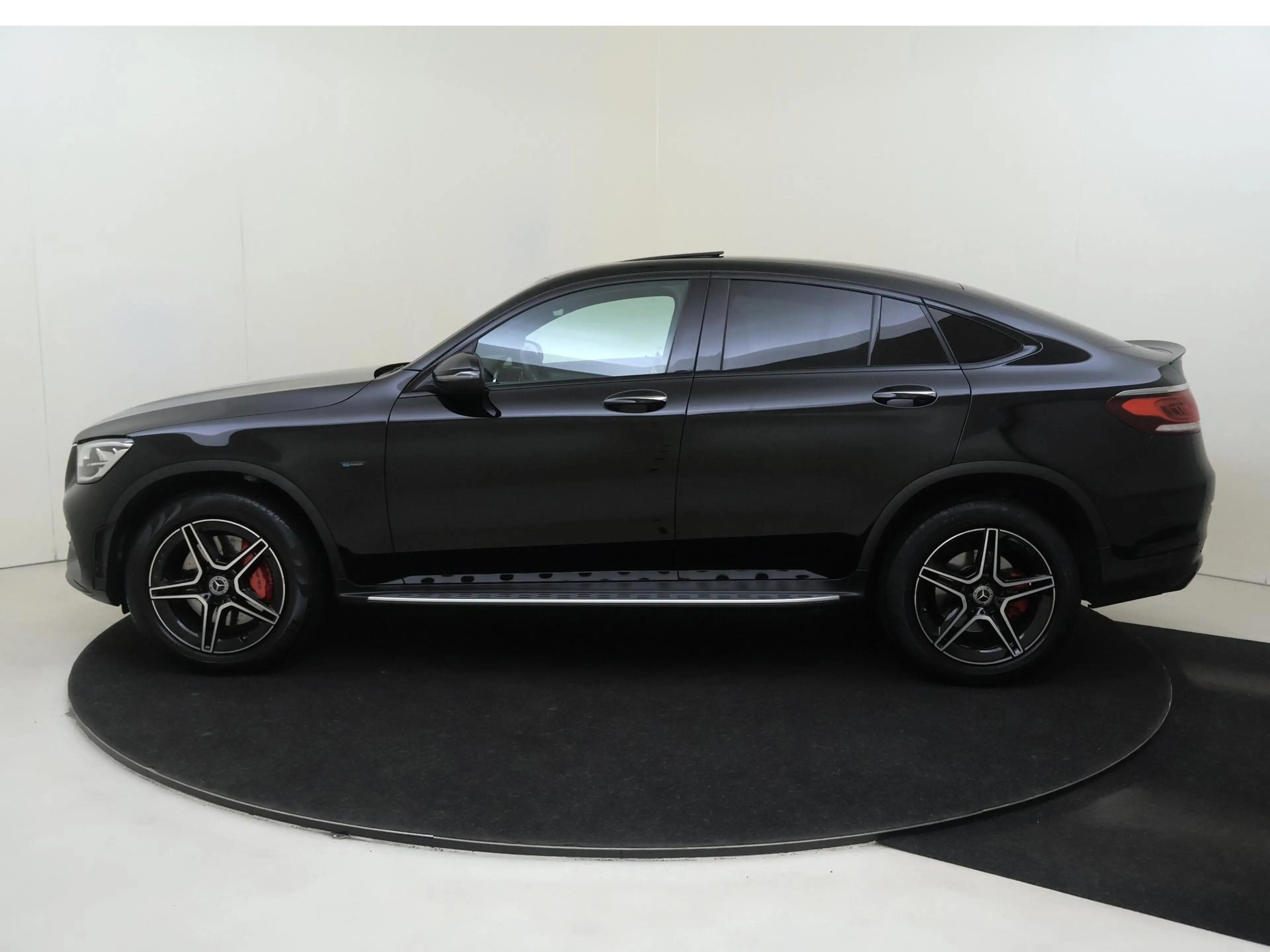 Mercedes-Benz GLC 300 Coupé 300e 4MATIC Business Solution AMG-Line — photo 8