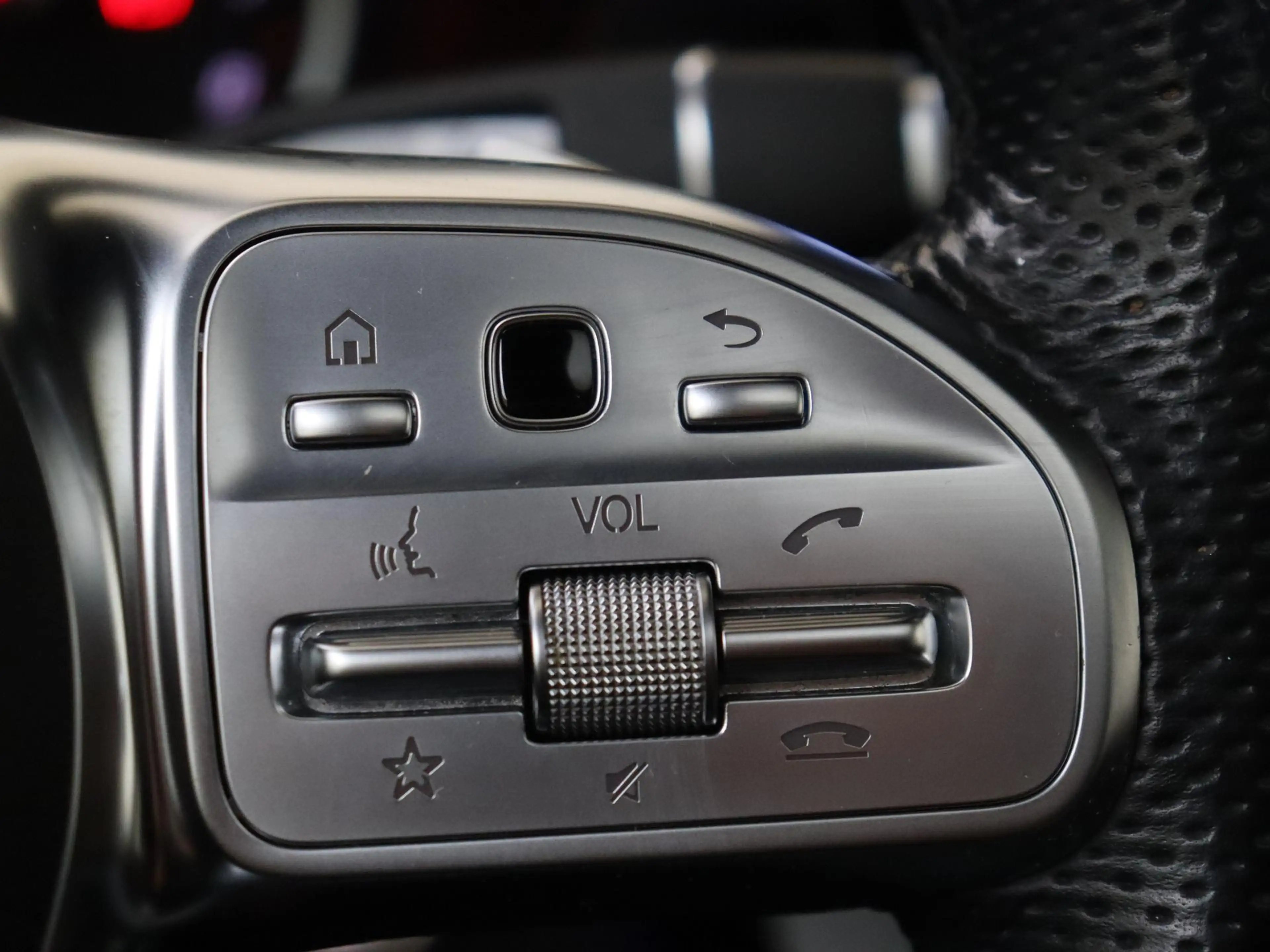 Mercedes-Benz GLC 300 Coupé 300e 4MATIC Business Solution AMG-Line — photo 13