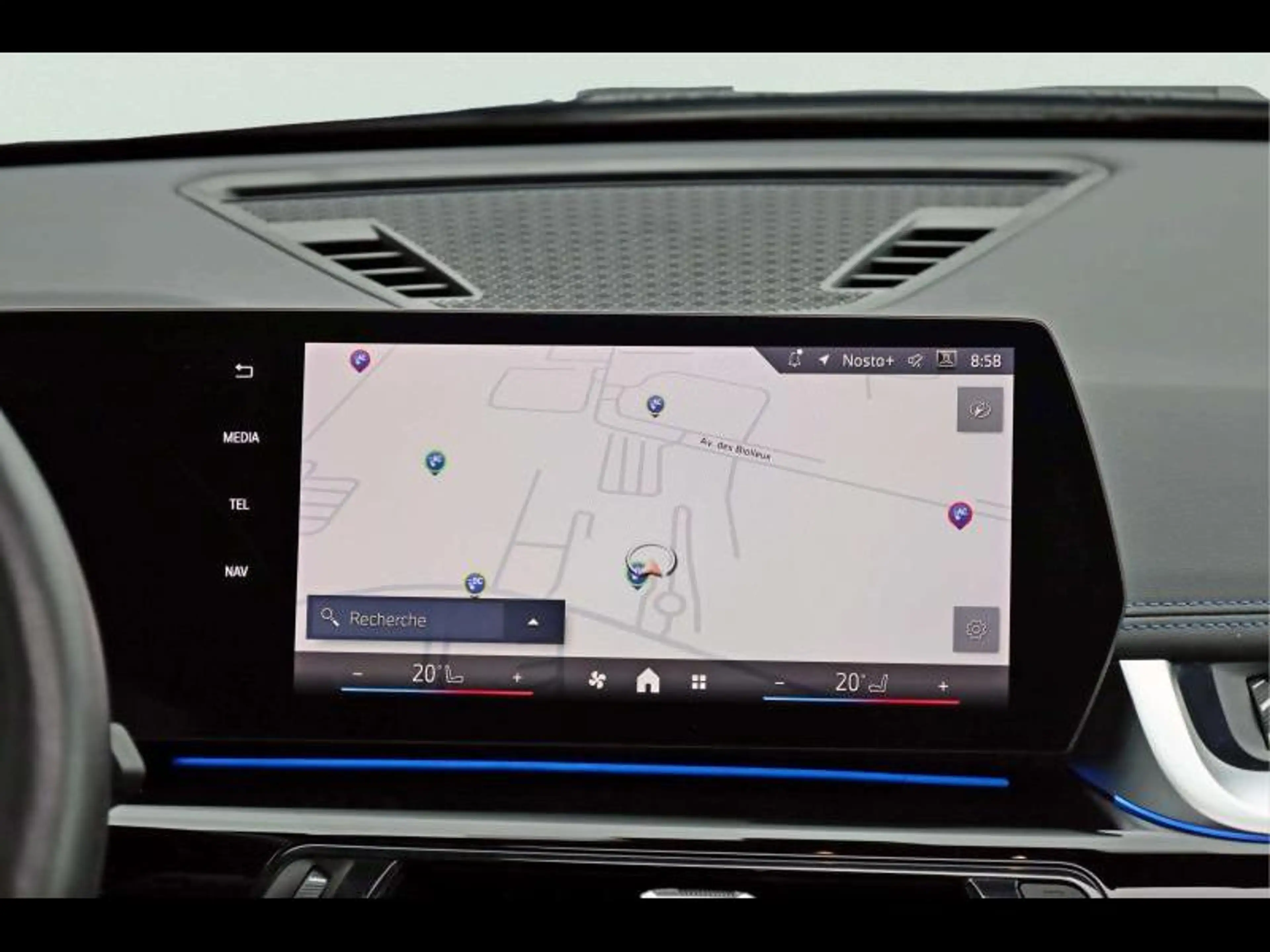BMW iX1 eDrive20 Kit M Sport — photo 13