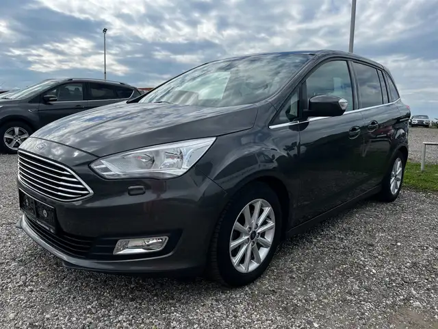 Ford Grand C-Max Titanium