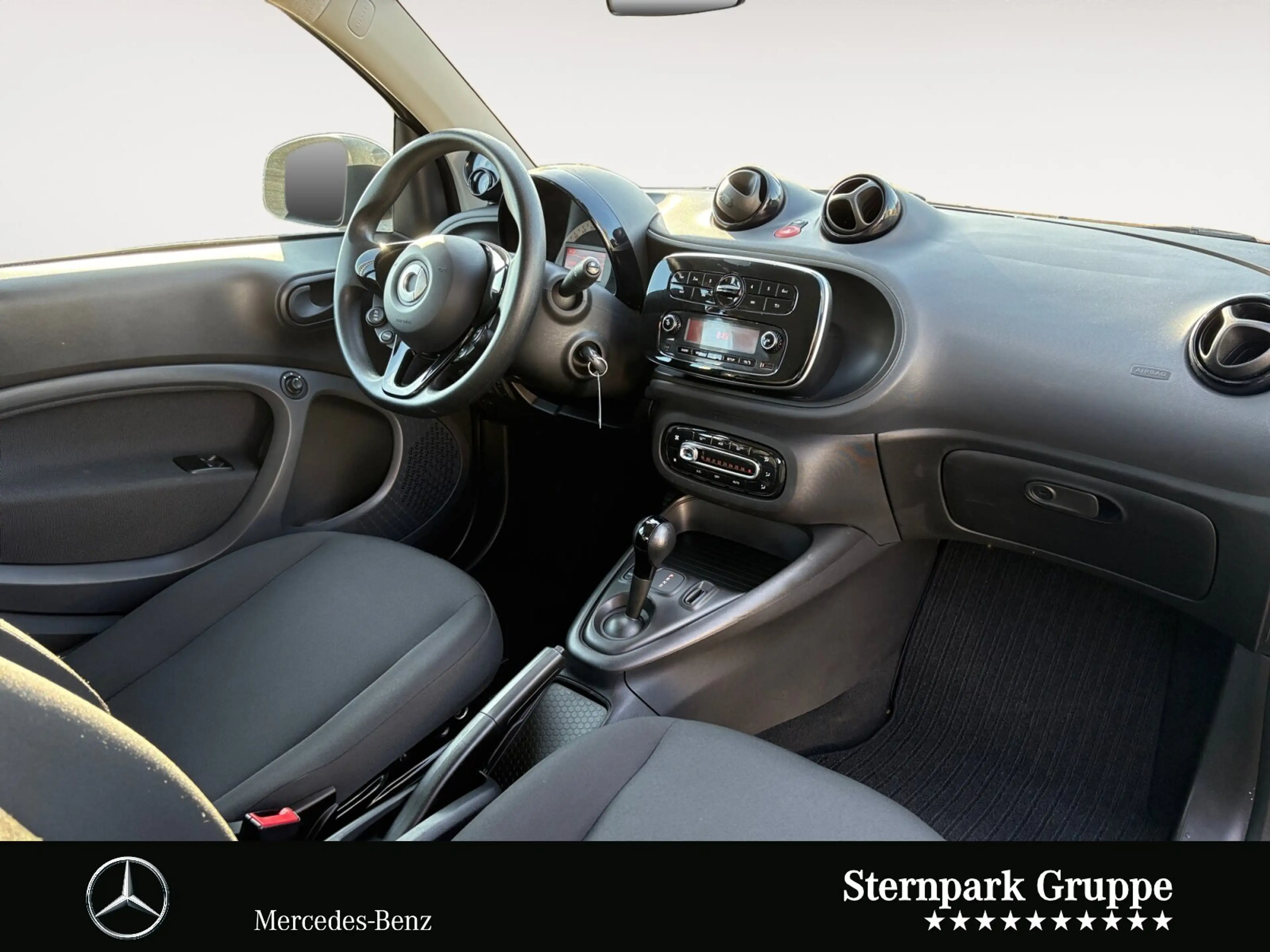 smart forTwo EQ fortwo coupe Pure/Klima/Sitzhzg./Tempomat/eFH. — photo 15