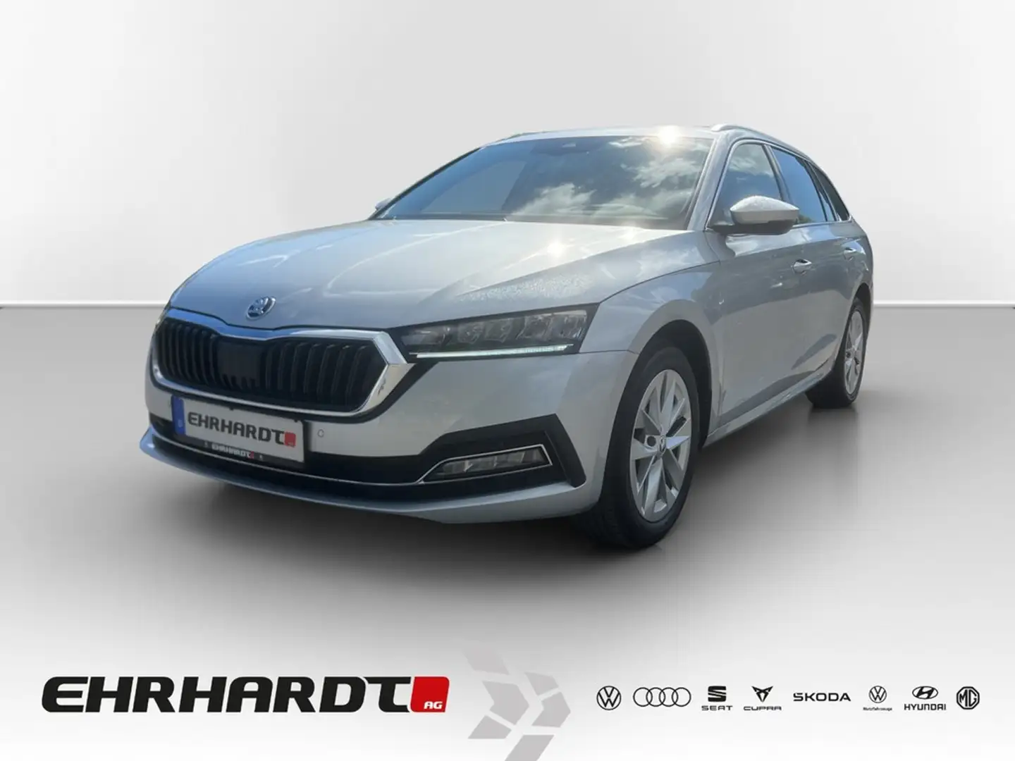 Skoda Octavia Combi 2.0 TDI DSG Style AHK*HUD*LED*NAV*SHZ*ACC... Silber - 1
