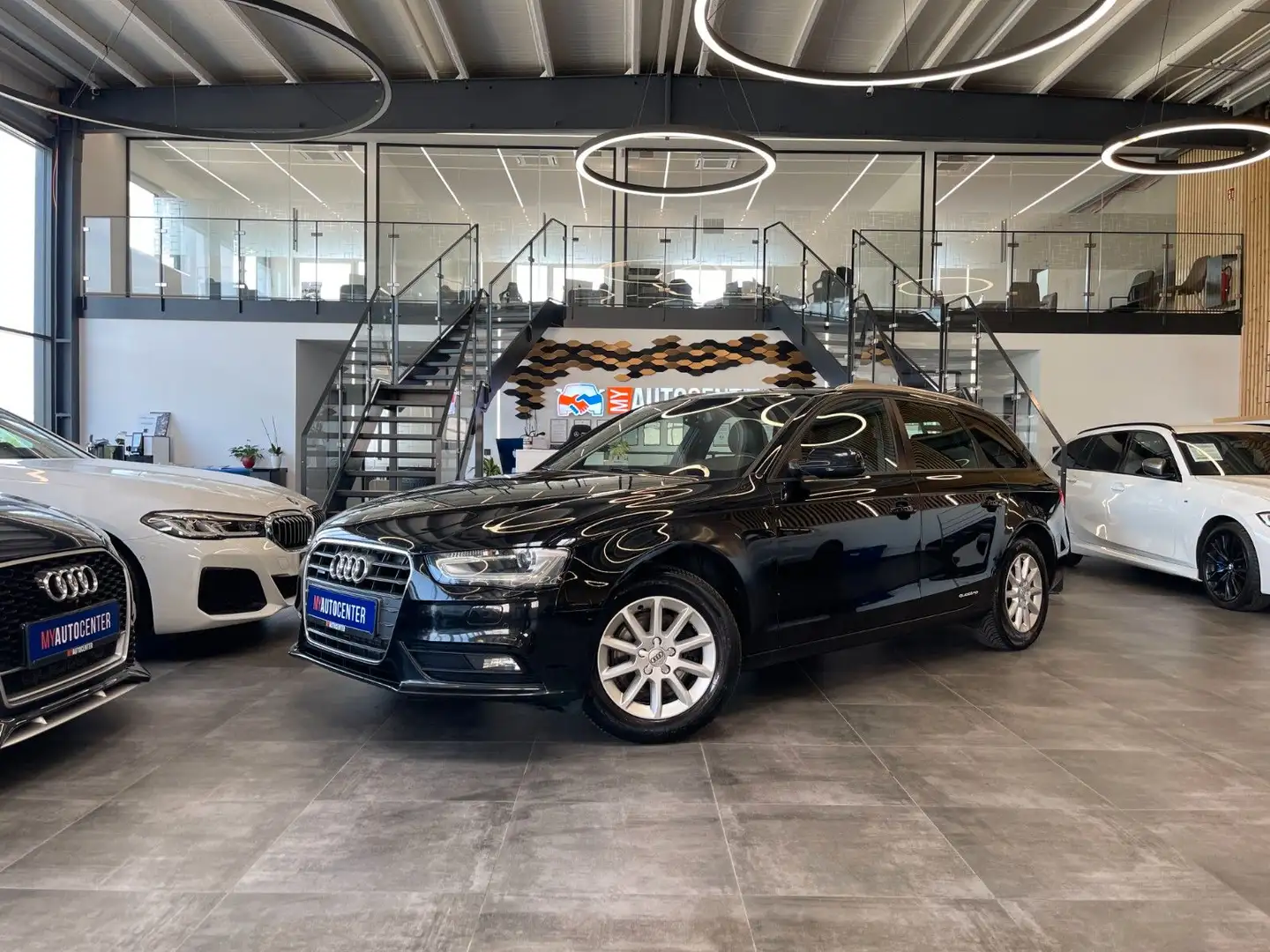 Audi A4 Avant  quattro *Xenon*Panoramadach*Navi* Schwarz - 1
