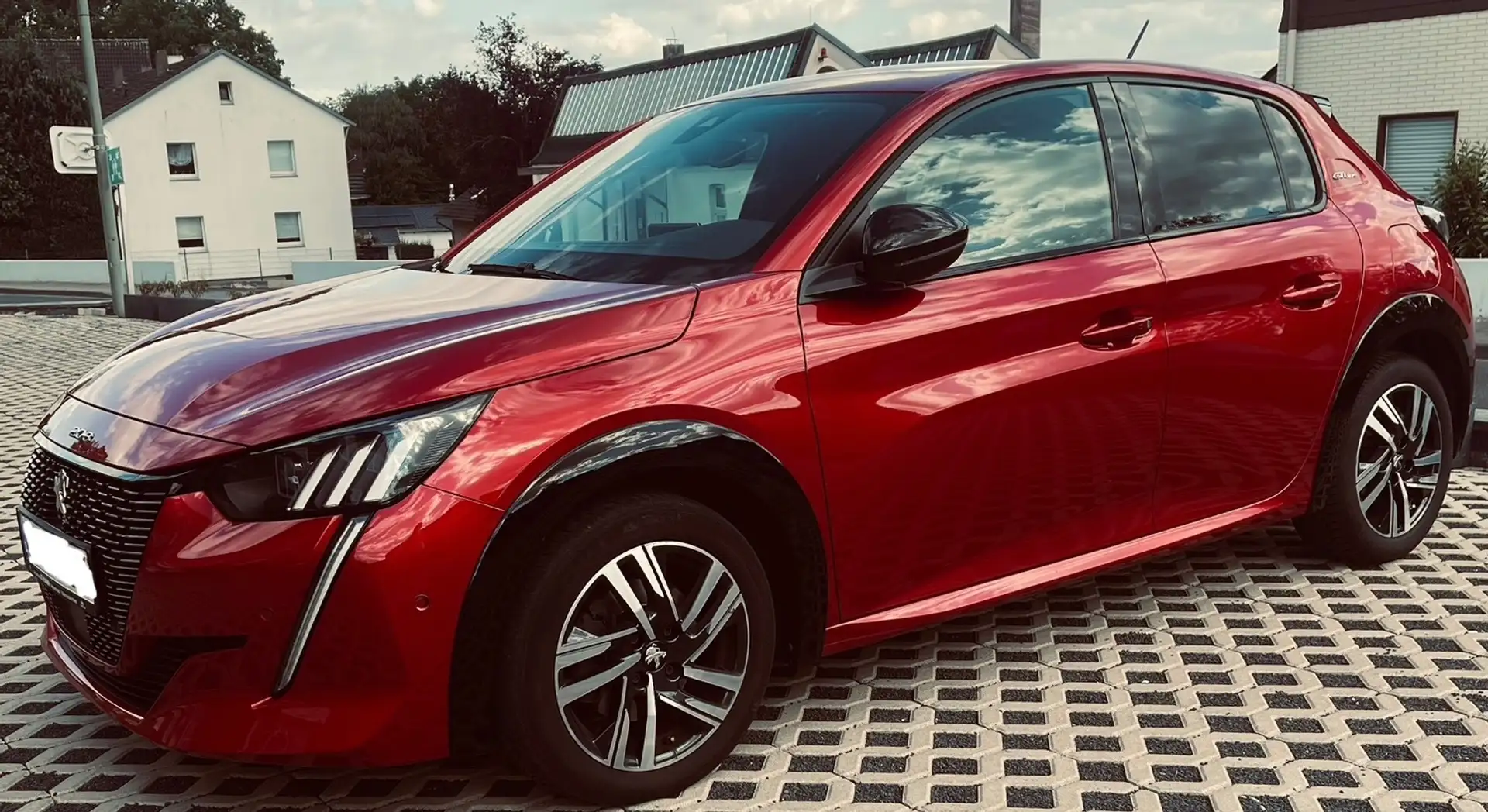 Peugeot 208 208 PureTech 100 Active Rot - 1