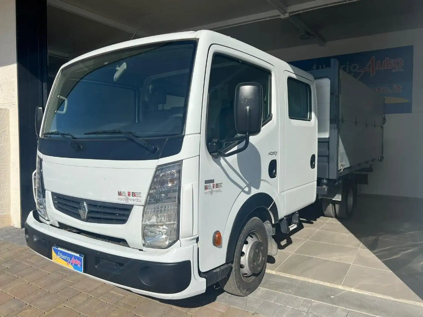 Renault Maxity 130.35/6 2.5 DOPPIA CABINA CAS. RIBALTABILE Blanco - 1