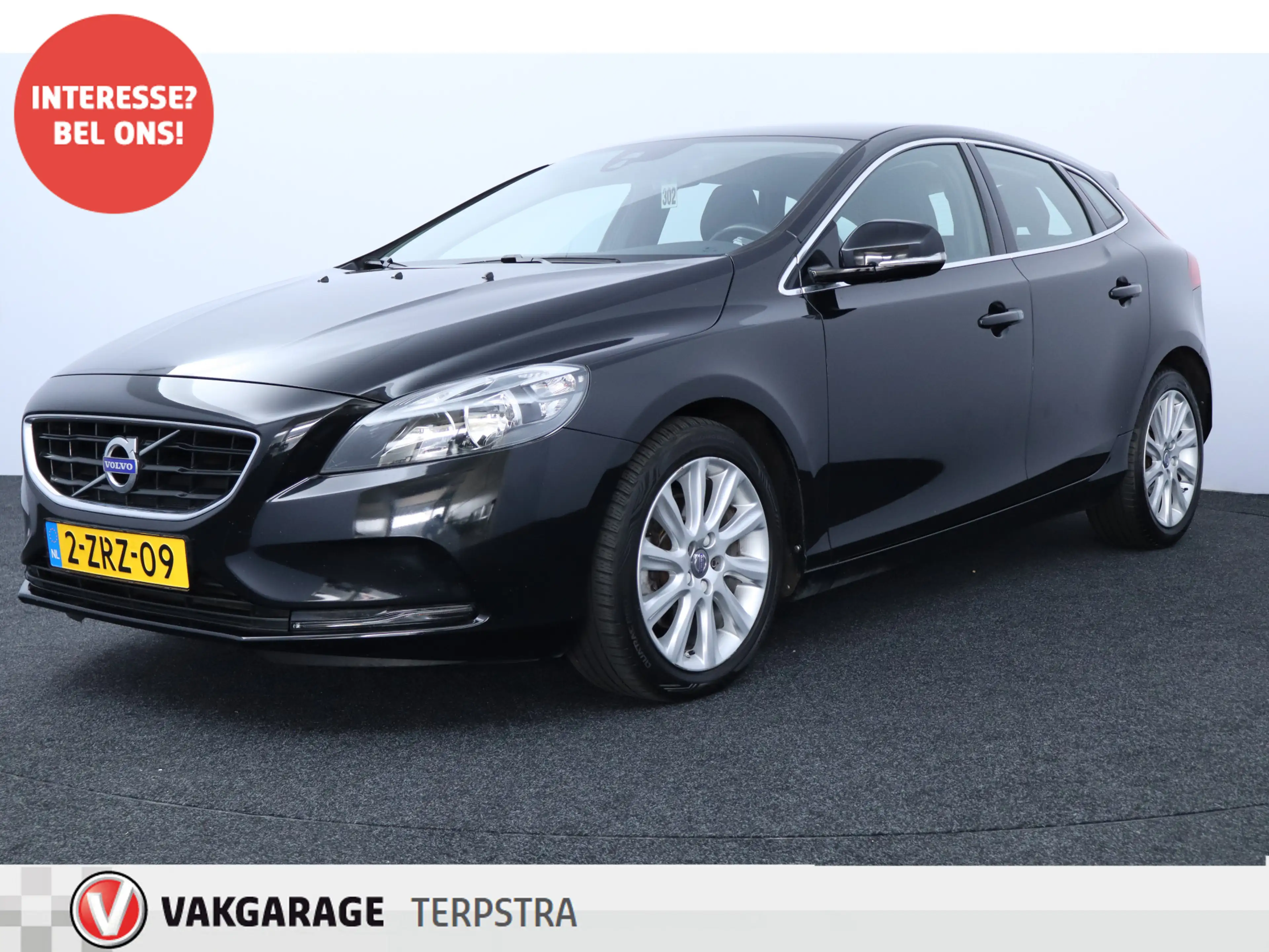 Volvo V40 1.6 T4 Momentum/ AUTOMAAT!/ 17'' LMV/ Half-Leder/