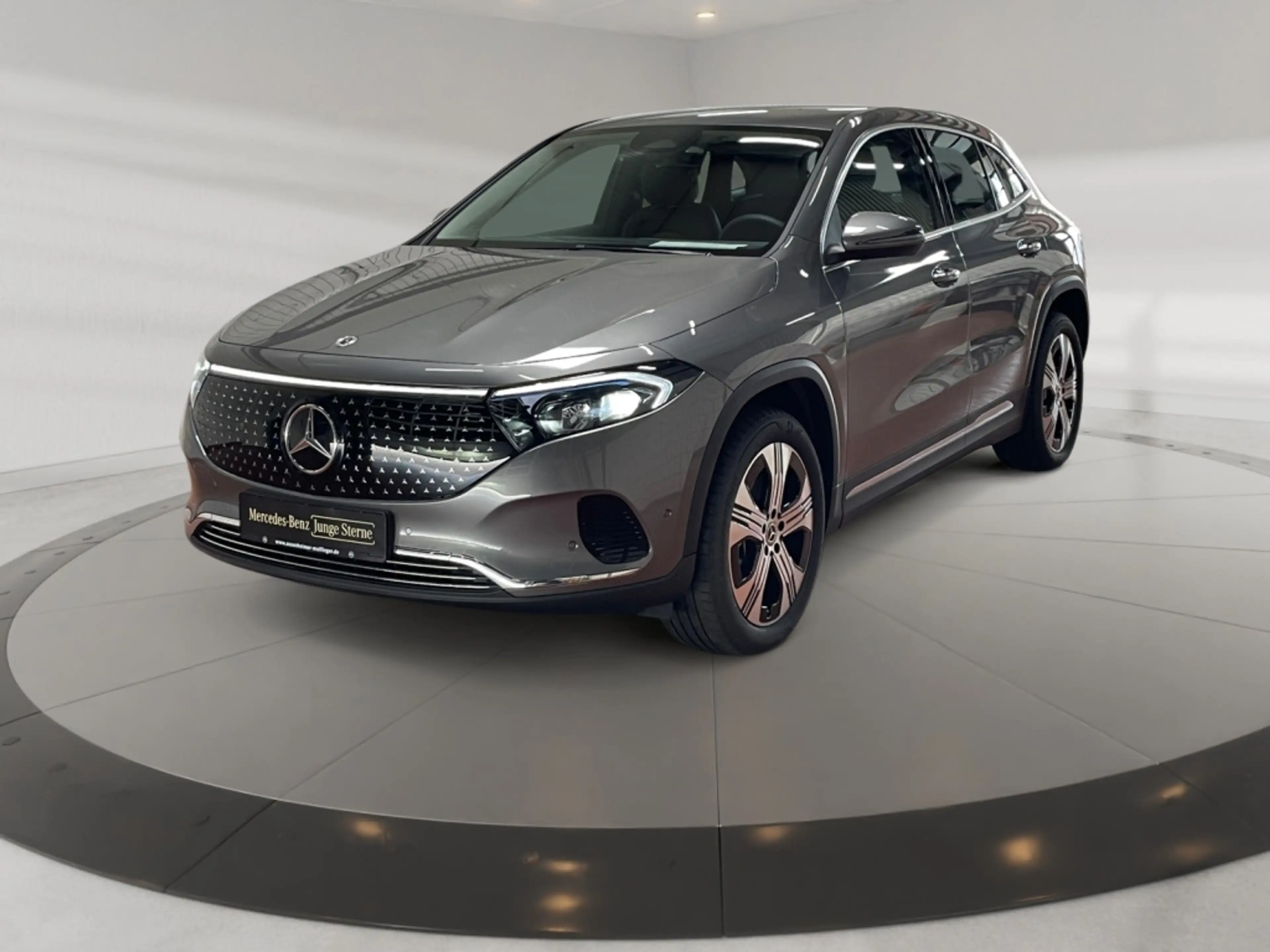 Mercedes-Benz EQA 250 + MBUX+Wide+Cam+LED+Navi+AUT+Keyl+Totw — photo 2