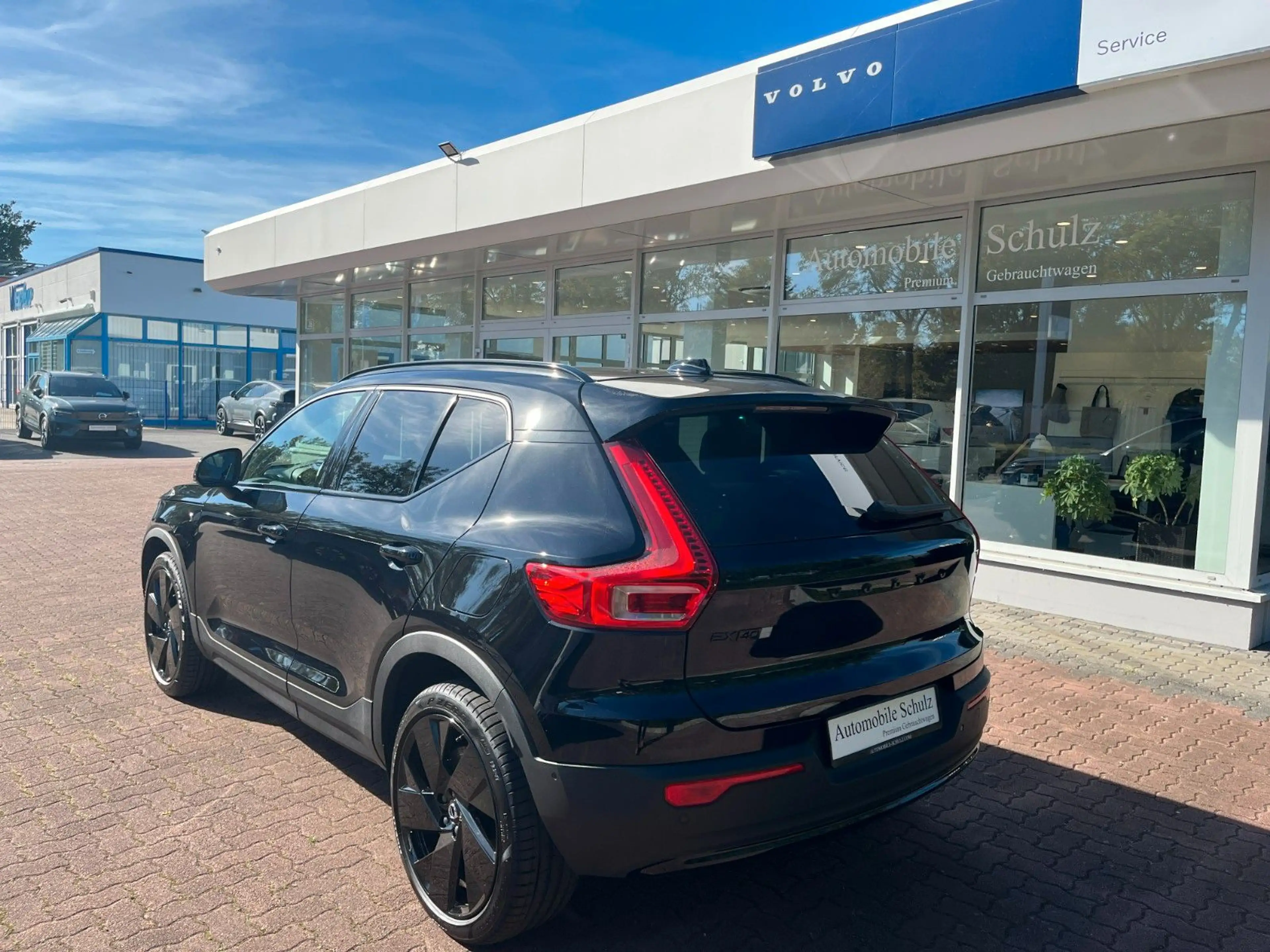 Volvo EX40 Plus Black Edit. Single Motor Ext Range — photo 6