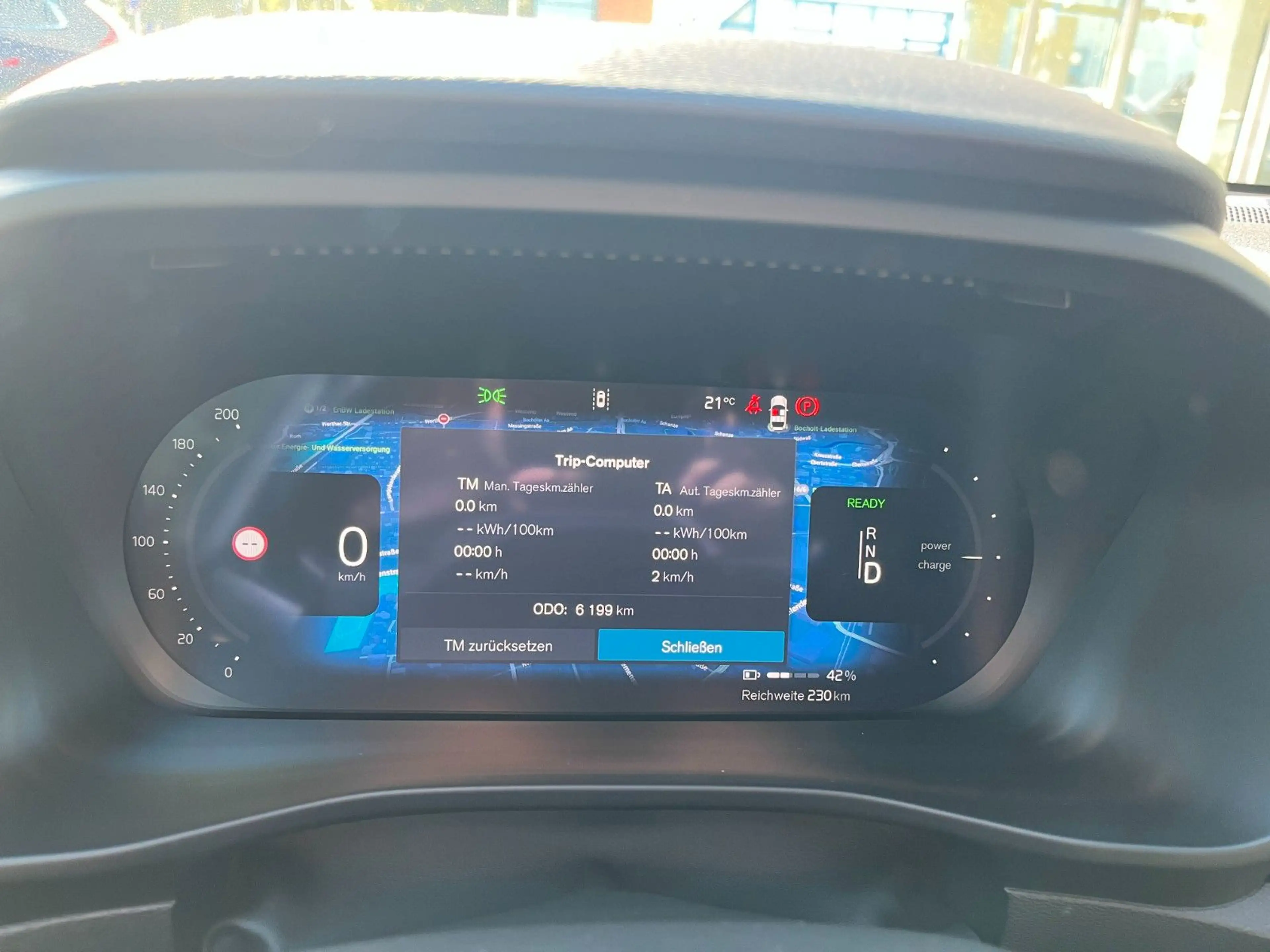 Volvo EX40 Plus Black Edit. Single Motor Ext Range — photo 16