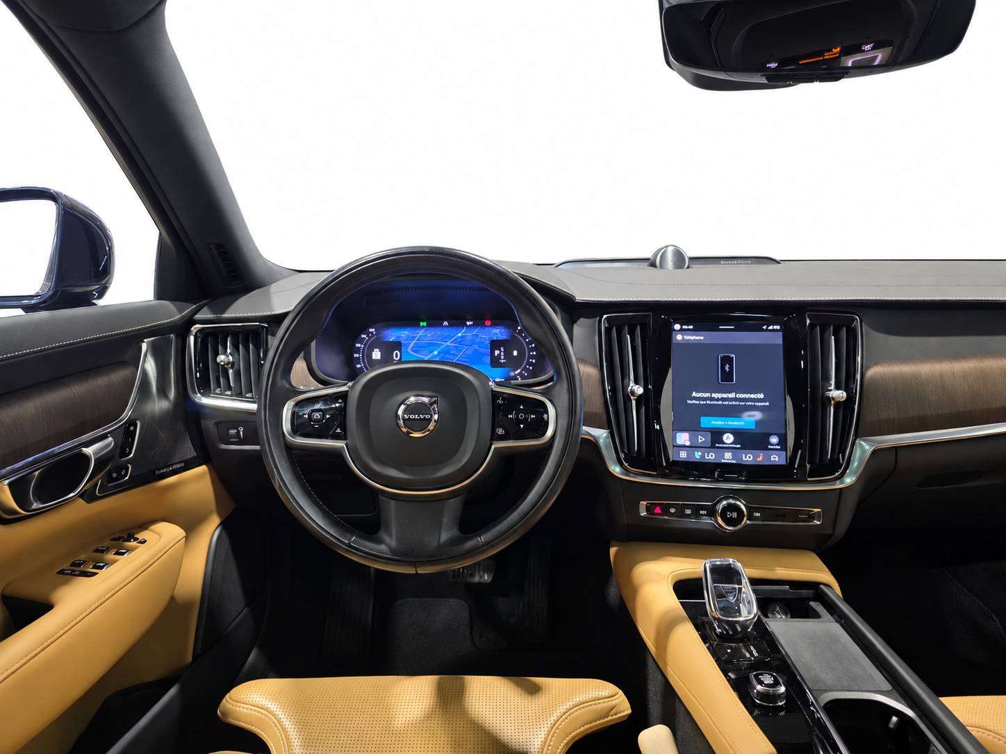 2022 Volvo S90