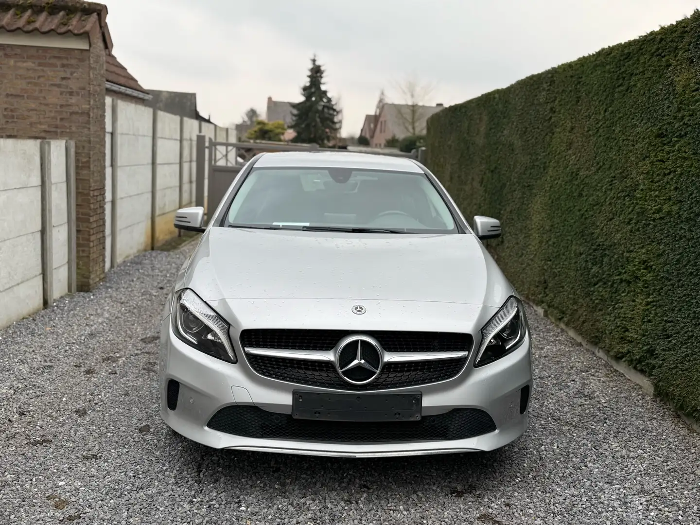 Mercedes-Benz A 180 7G-DCT Peak Edition Zilver - 2