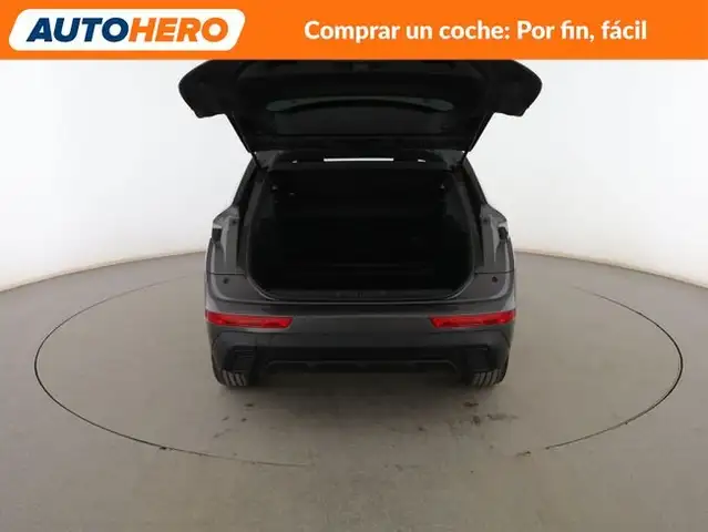 DS Automobiles DS 7 Crossback view 17