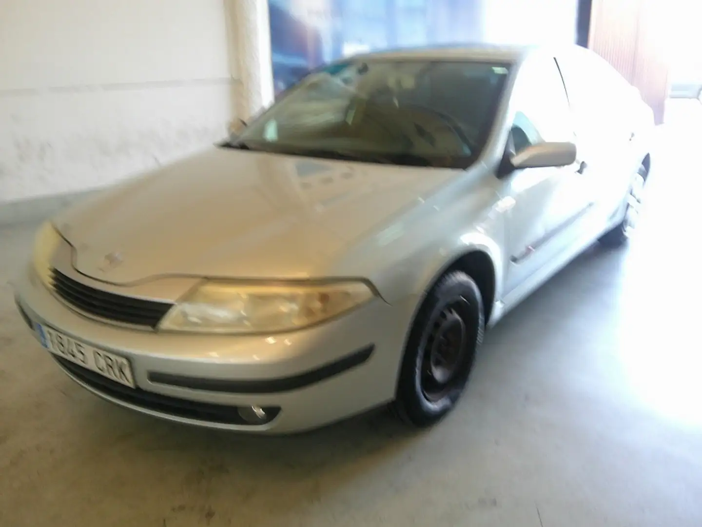 Renault Laguna 1.9DCi Expression Gris - 1