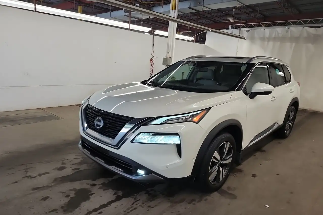 Nissan Rogue снимка Nissan Rogue