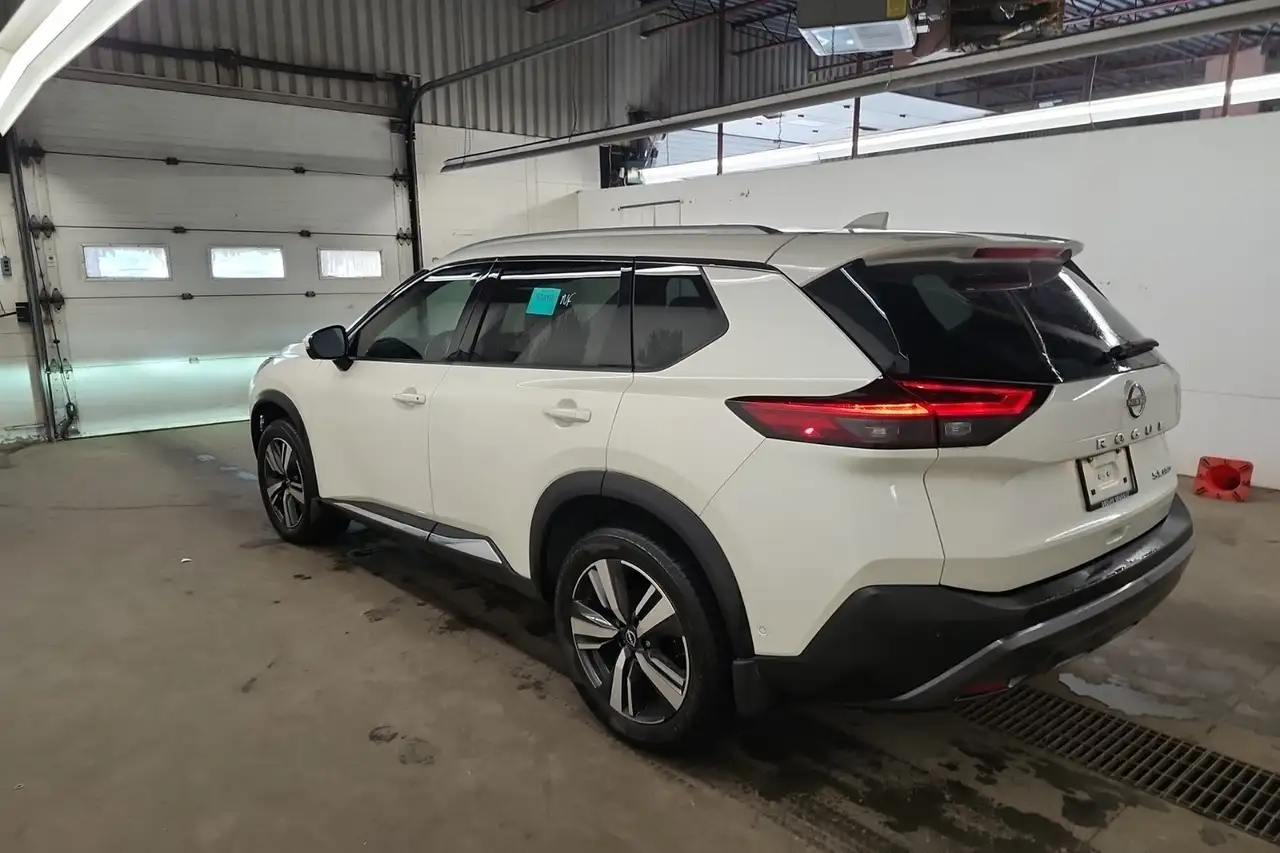 Nissan Rogue снимка Nissan Rogue