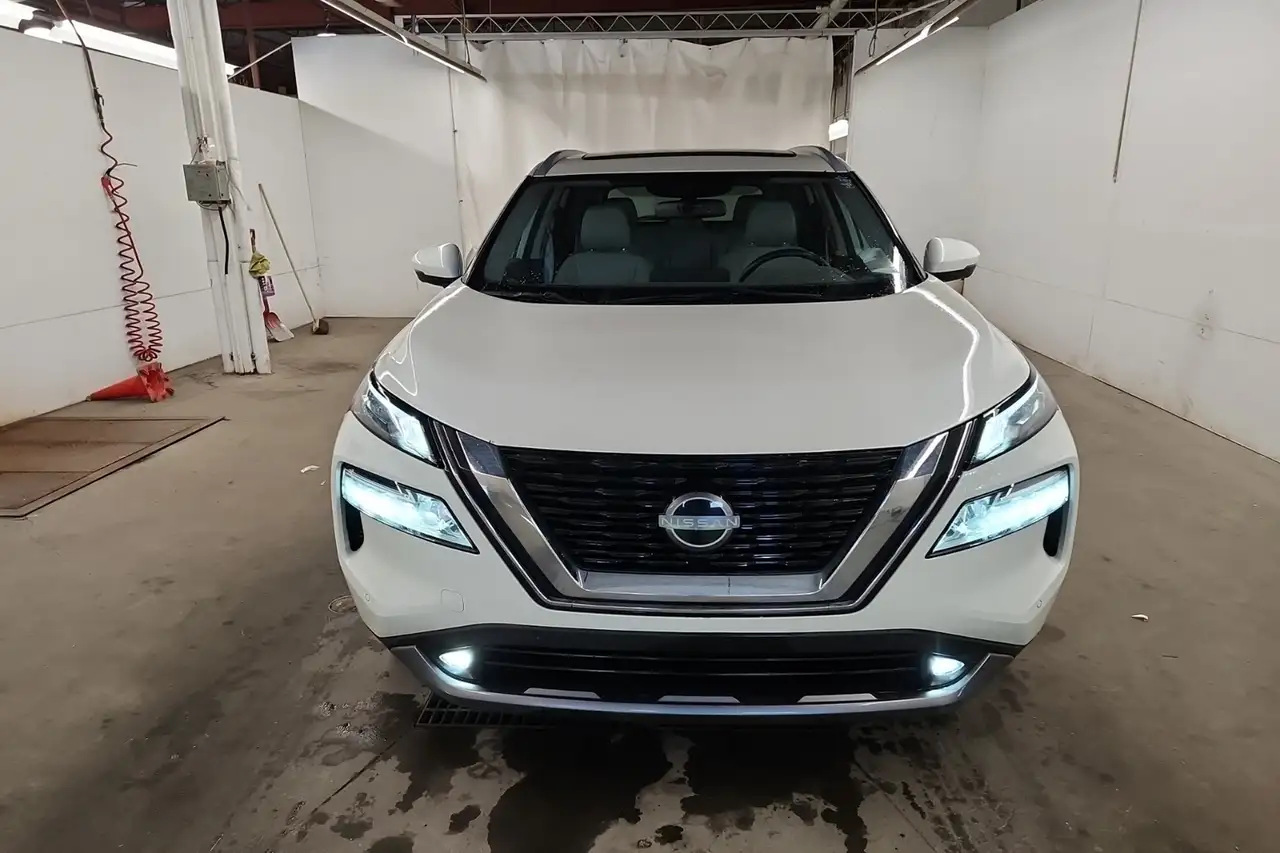 Nissan Rogue снимка Nissan Rogue