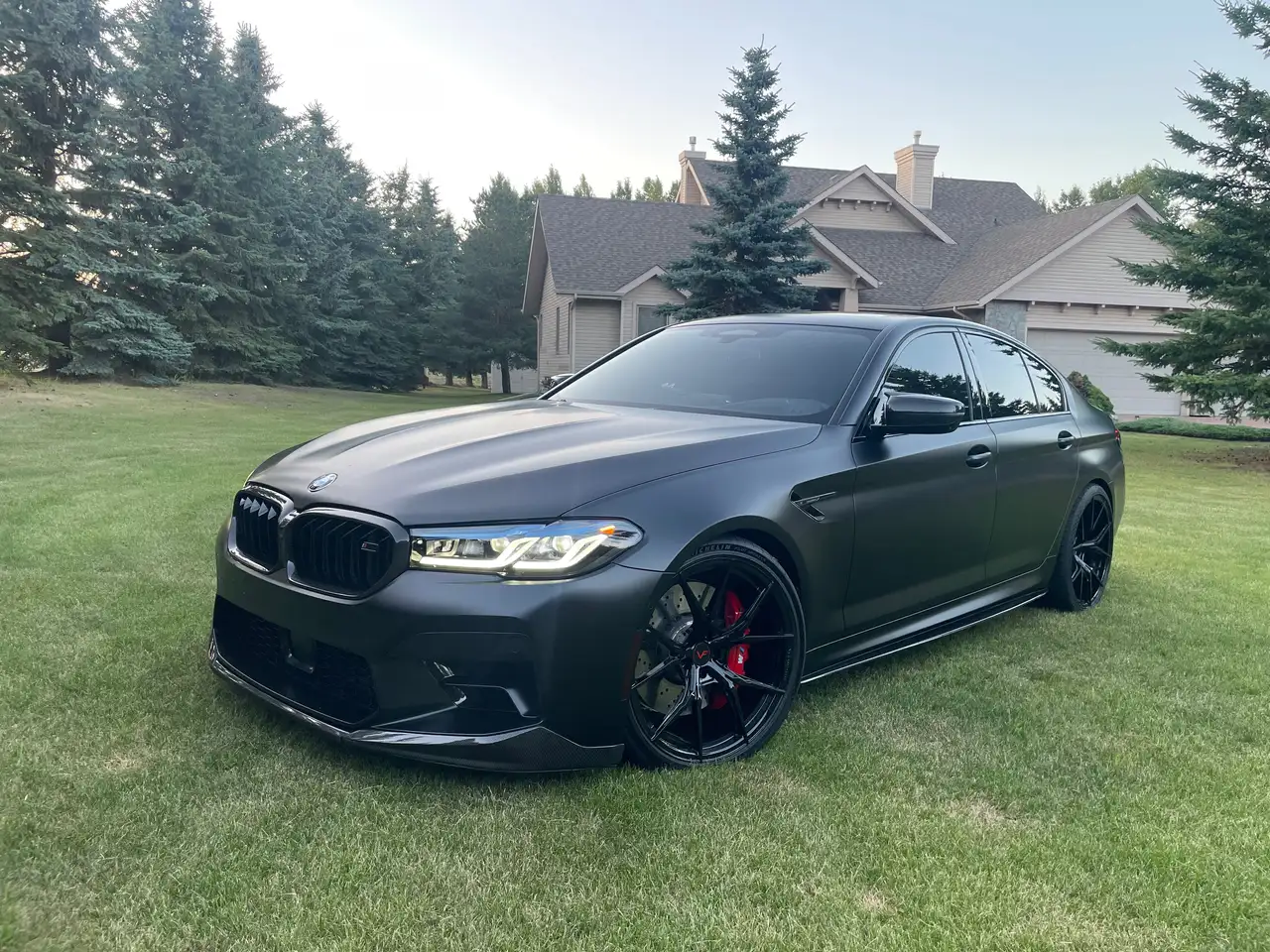 2023 BMW M5