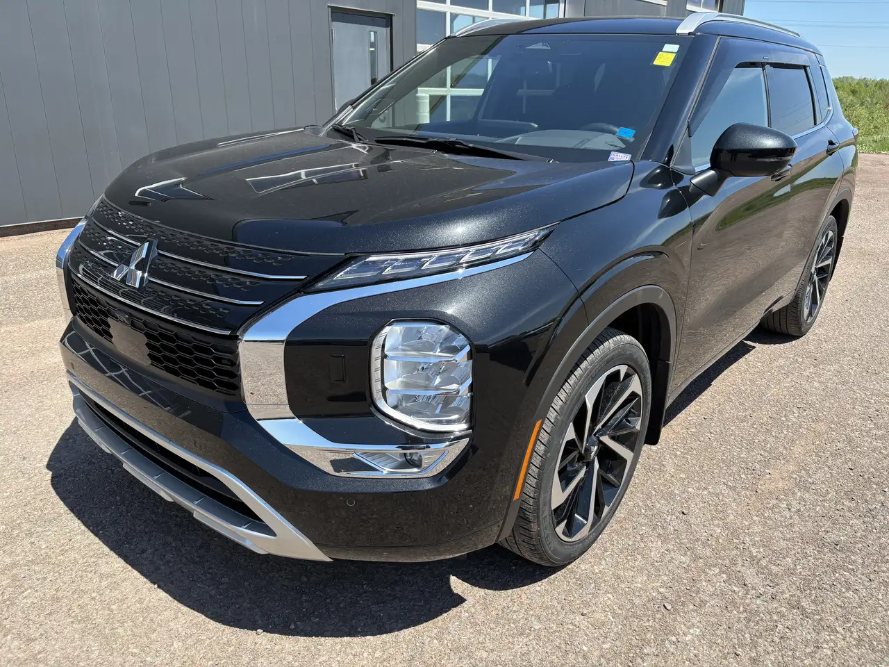 2024 Mitsubishi Outlander