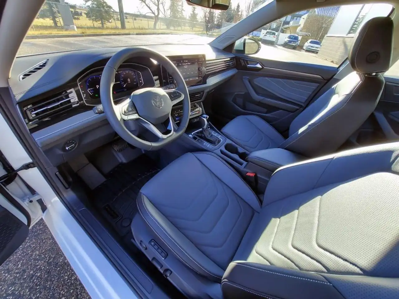 Volkswagen Jetta снимка Volkswagen Jetta