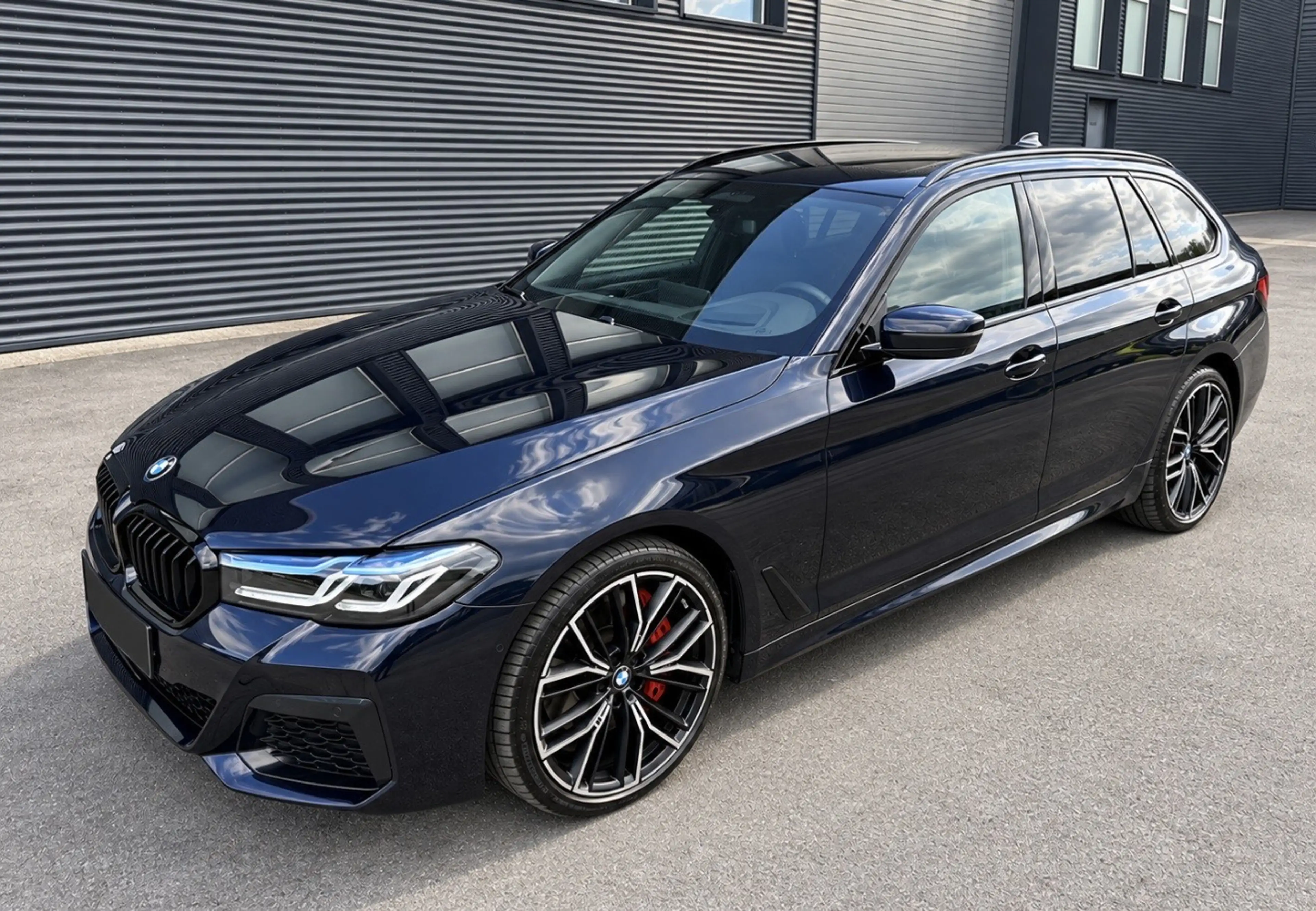 BMW 540 540 d xDrive M Sport Pano AHK ACC 20 Zoll HUD H/K