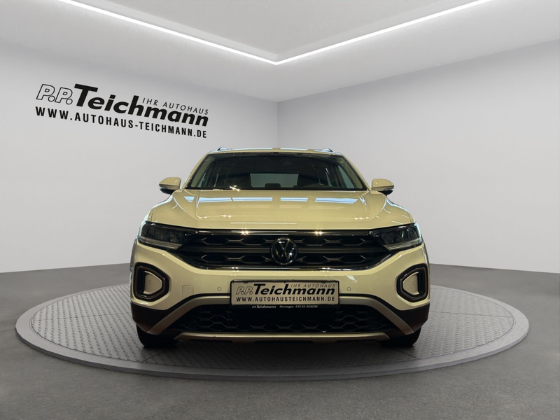 Volkswagen T-Roc Life — photo 2