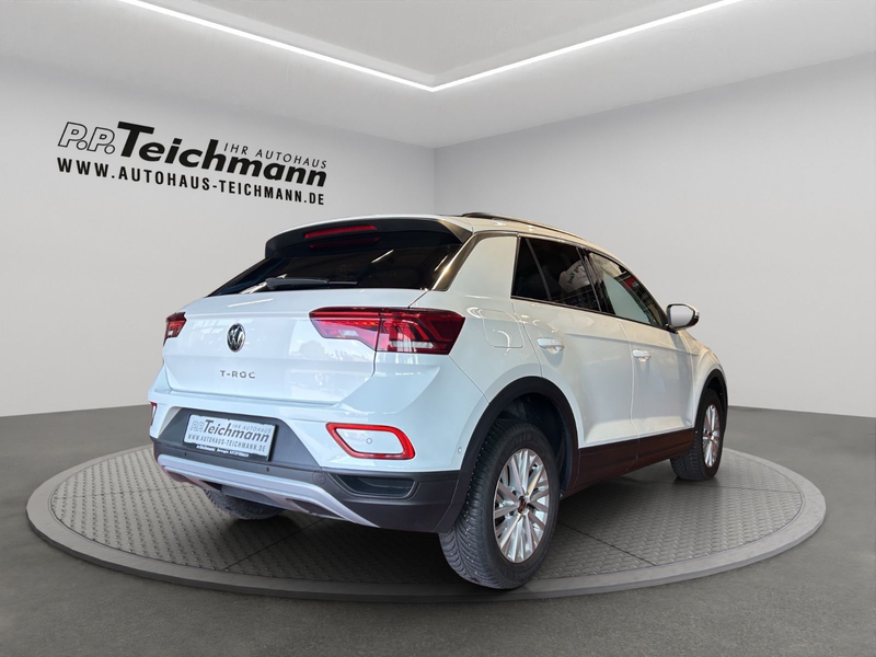 Volkswagen T-Roc Life — photo 5