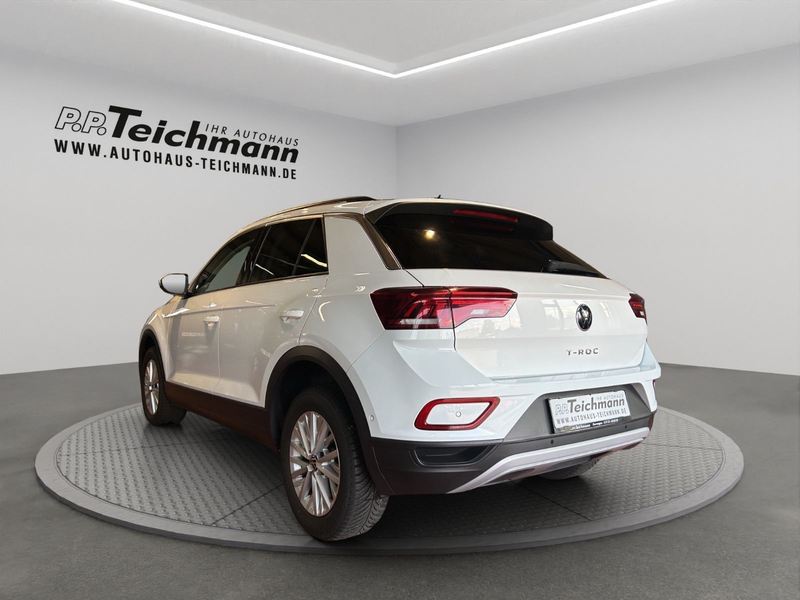 Volkswagen T-Roc Life — photo 7