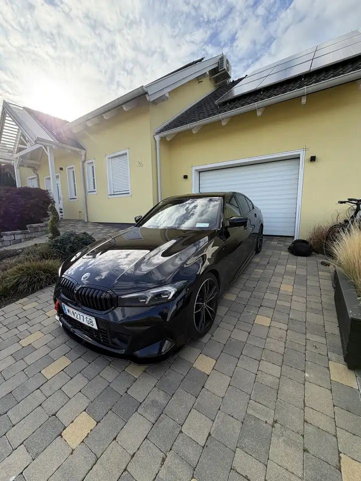 BMW 330