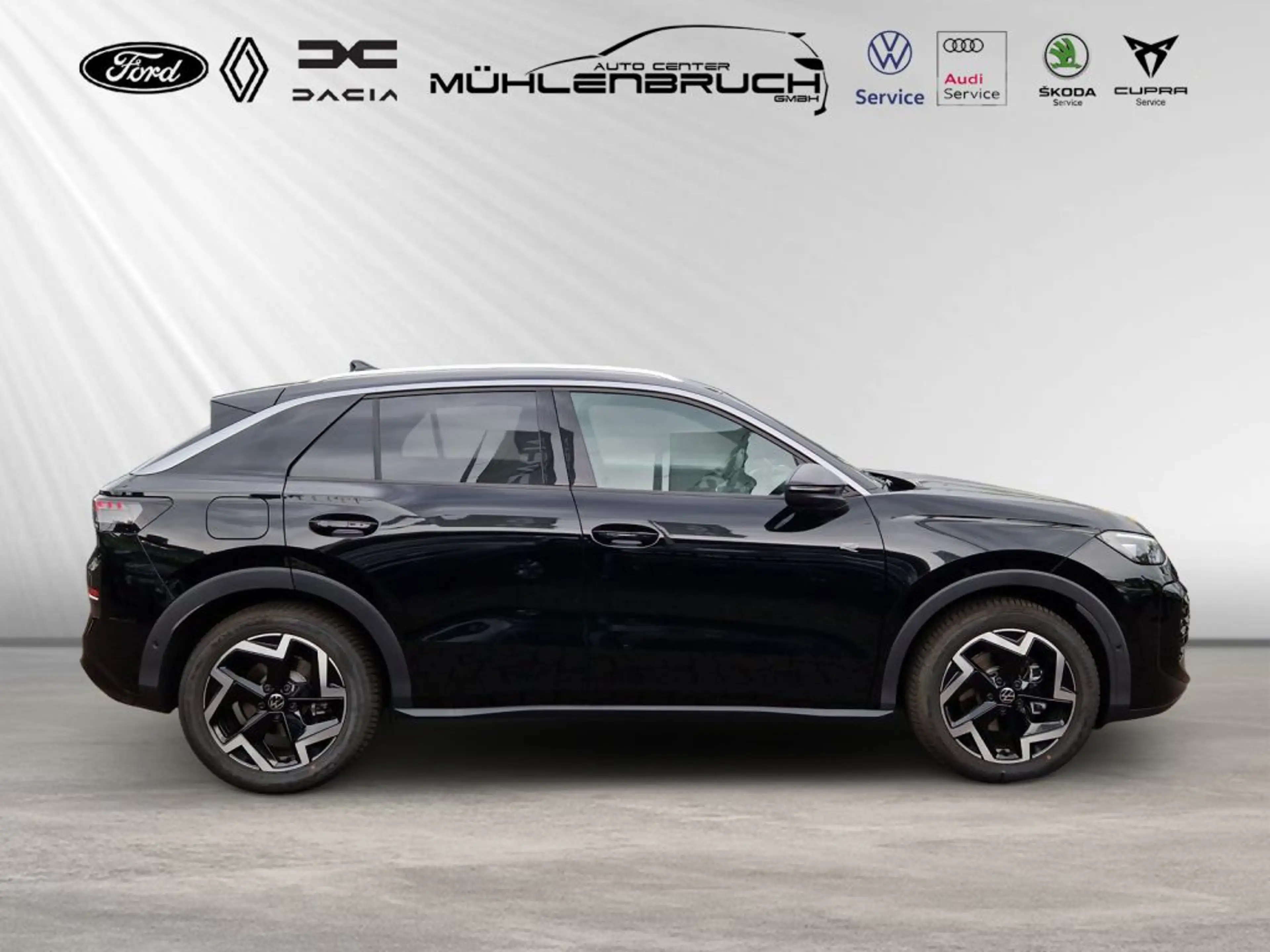 Volkswagen T-Roc 1.5 eTSI OPF DSG R-Line — photo 5