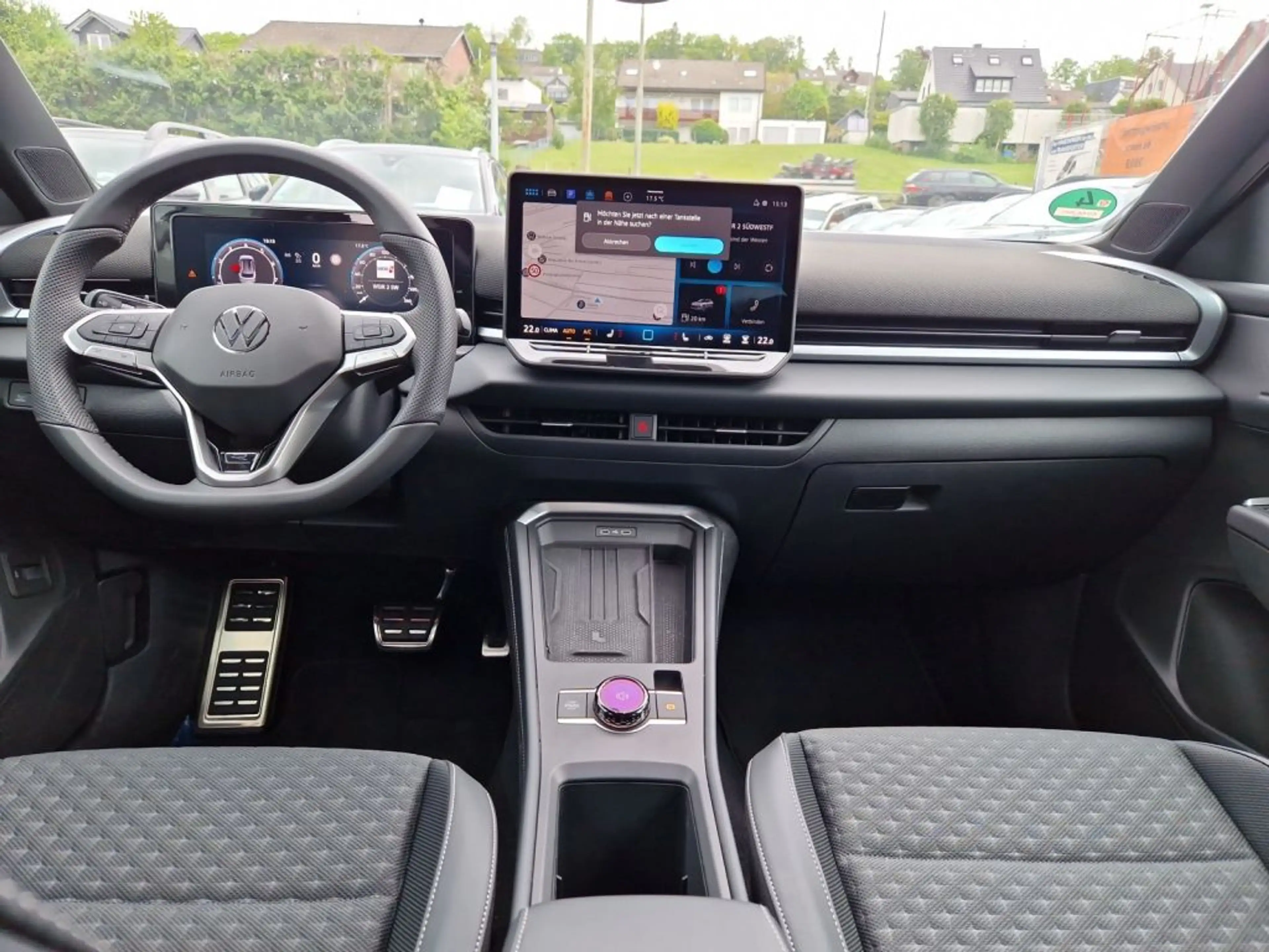 Volkswagen T-Roc 1.5 eTSI OPF DSG R-Line — photo 15