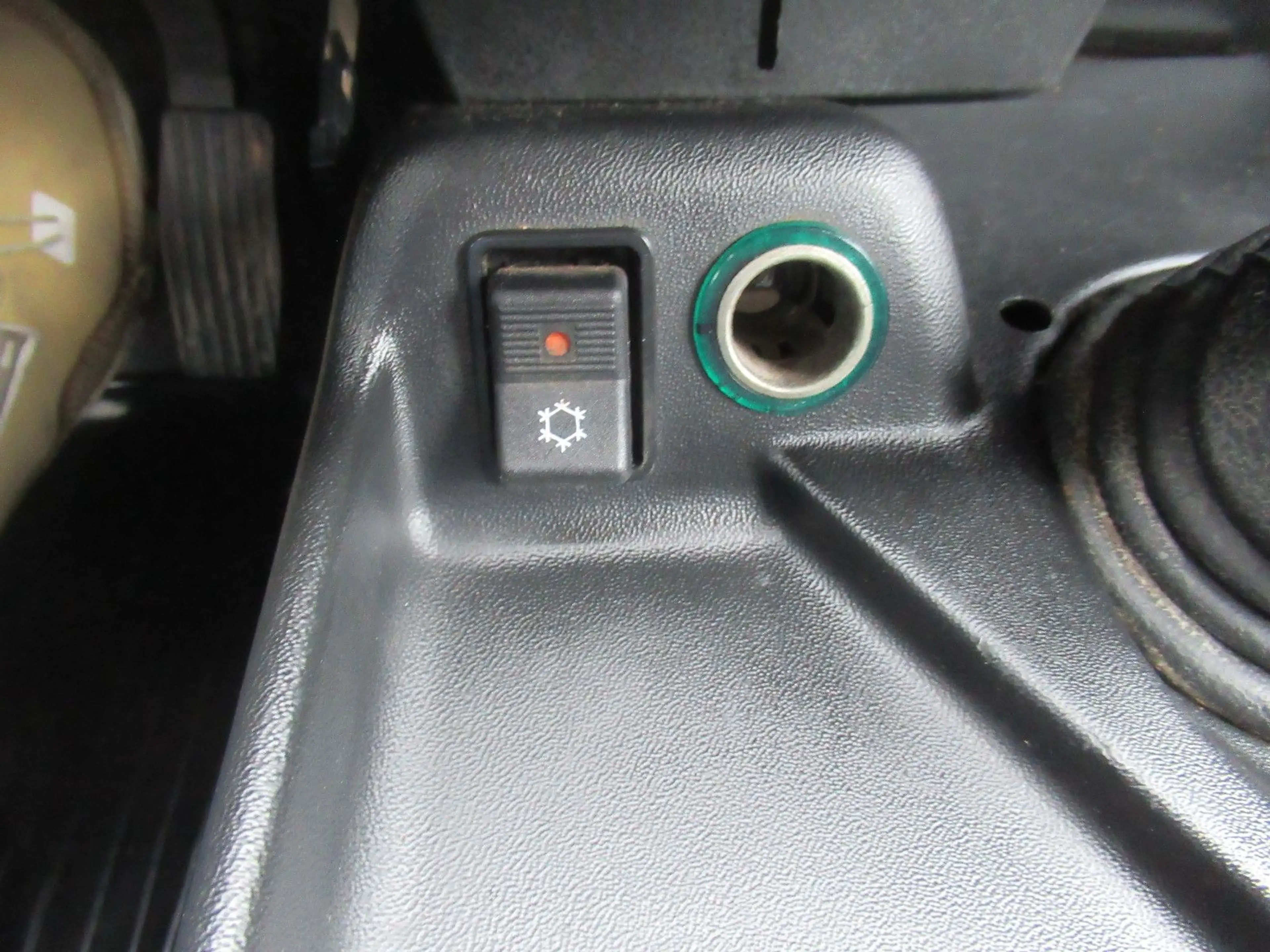 Lada Niva BRONTO 4x4  KLIMA SHZG AHK RAPTOR — photo 10