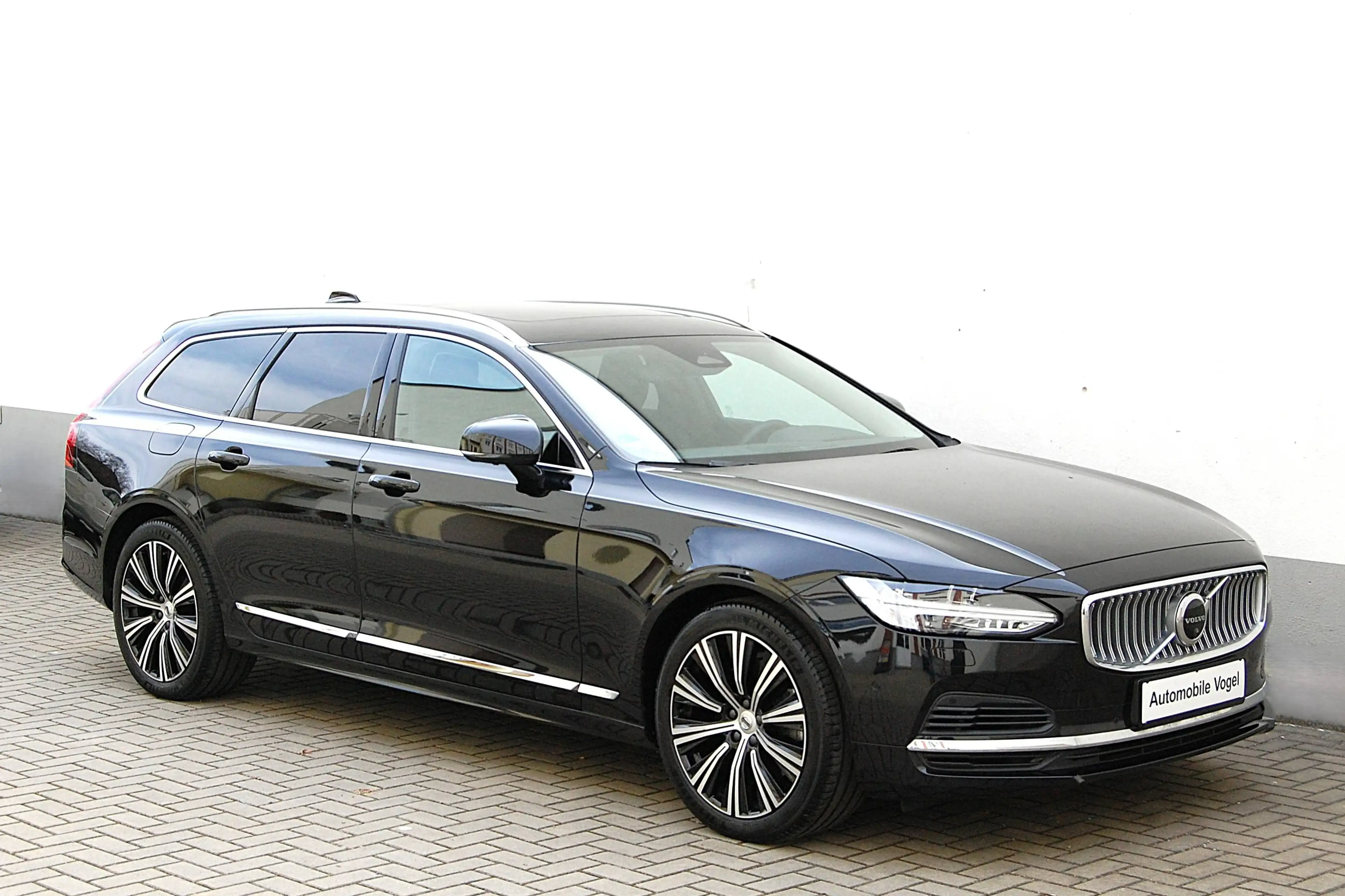 Volvo V90 V90 T6 Recharge AWD Plus Bright -Tailored Wool- — photo 2