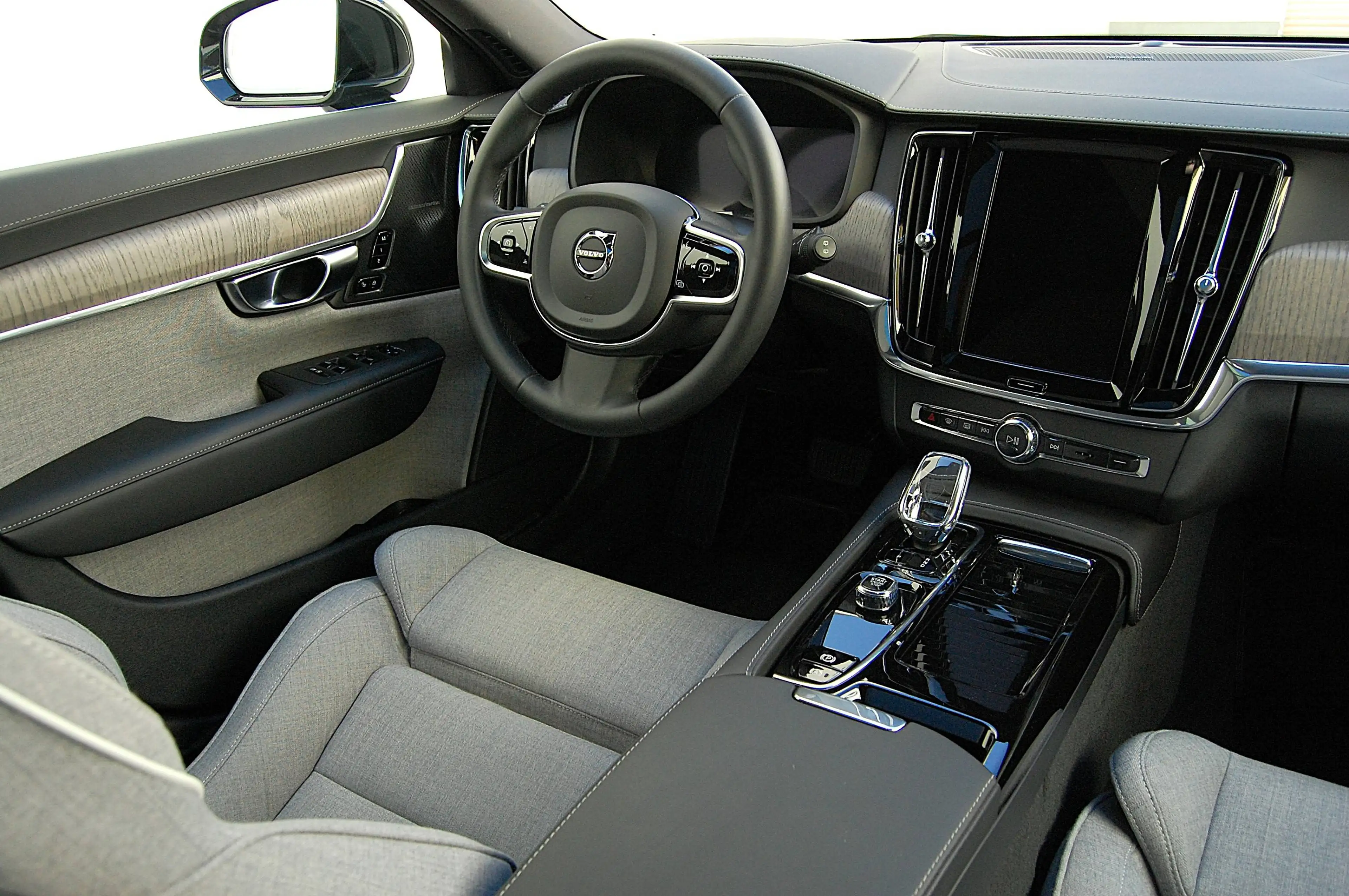 Volvo V90 V90 T6 Recharge AWD Plus Bright -Tailored Wool- — photo 6
