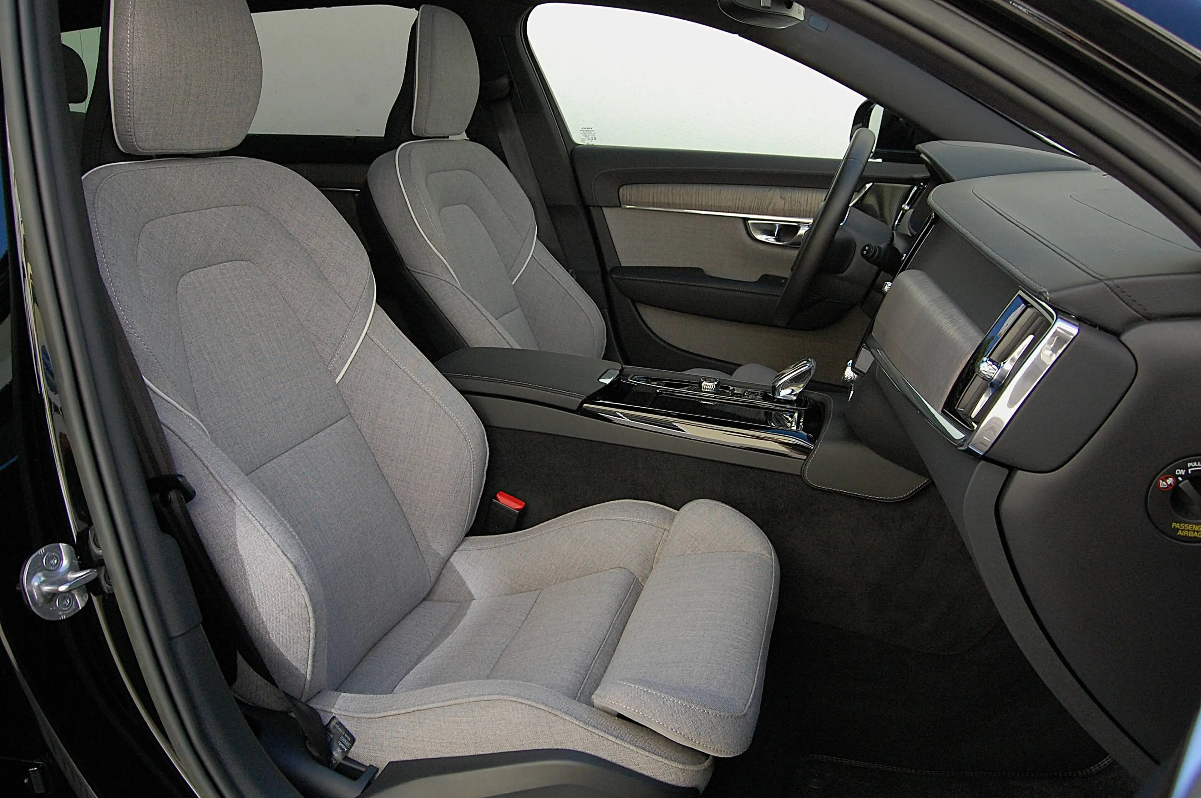 Volvo V90 V90 T6 Recharge AWD Plus Bright -Tailored Wool- — photo 8