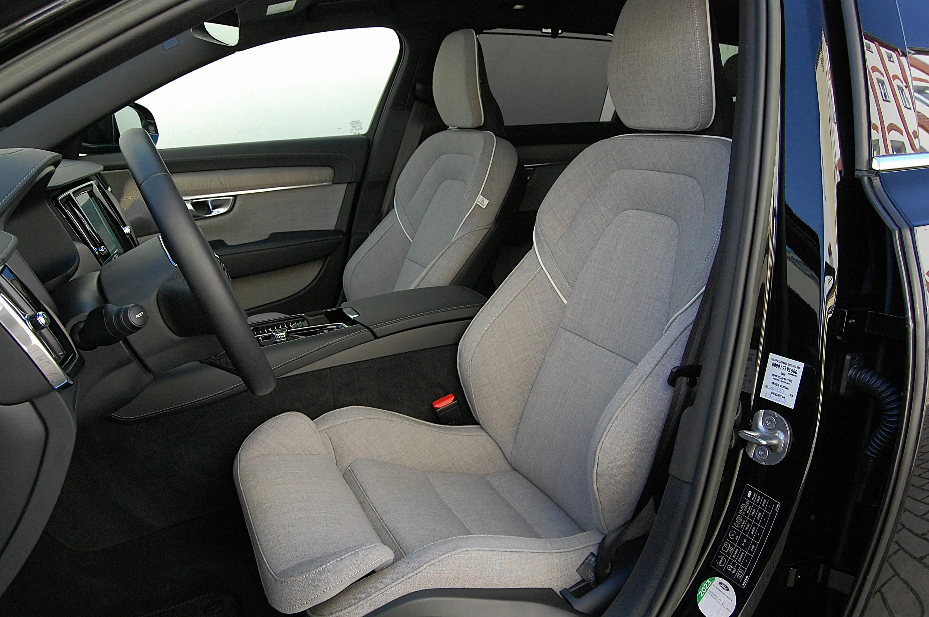 Volvo V90 V90 T6 Recharge AWD Plus Bright -Tailored Wool- — photo 11