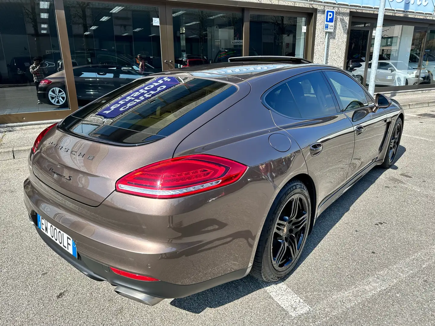 Porsche Panamera 3.0 250cv Marrone - 2